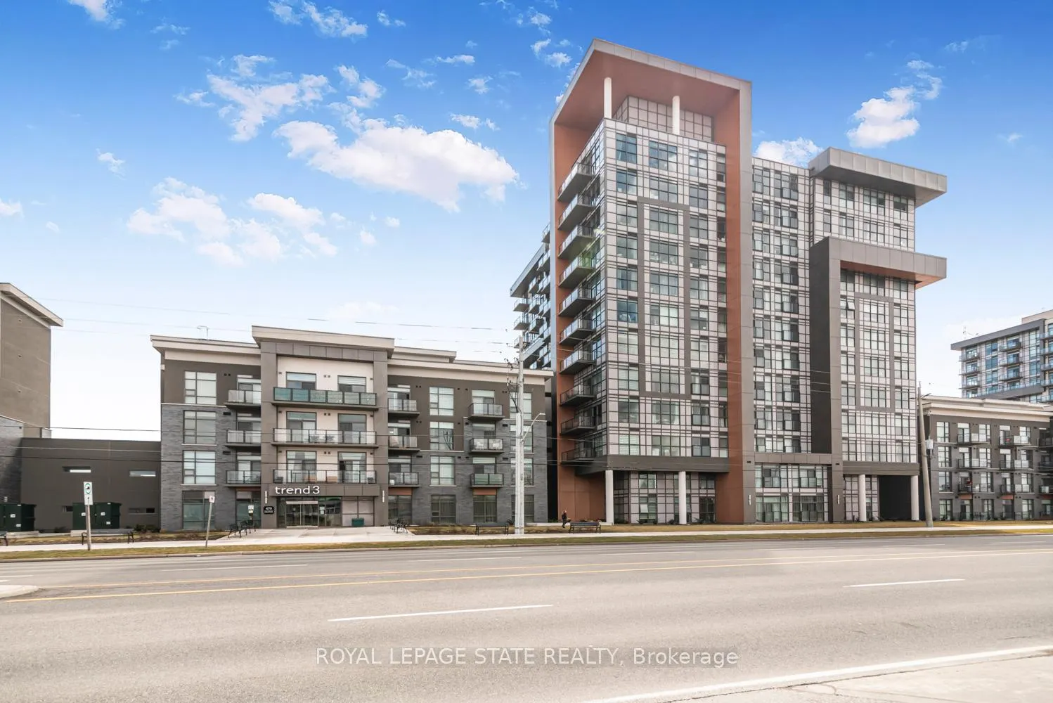 Photo 2 of Unit 1009, 470 Dundas Street E, Hamilton, Waterdown — HOMEH