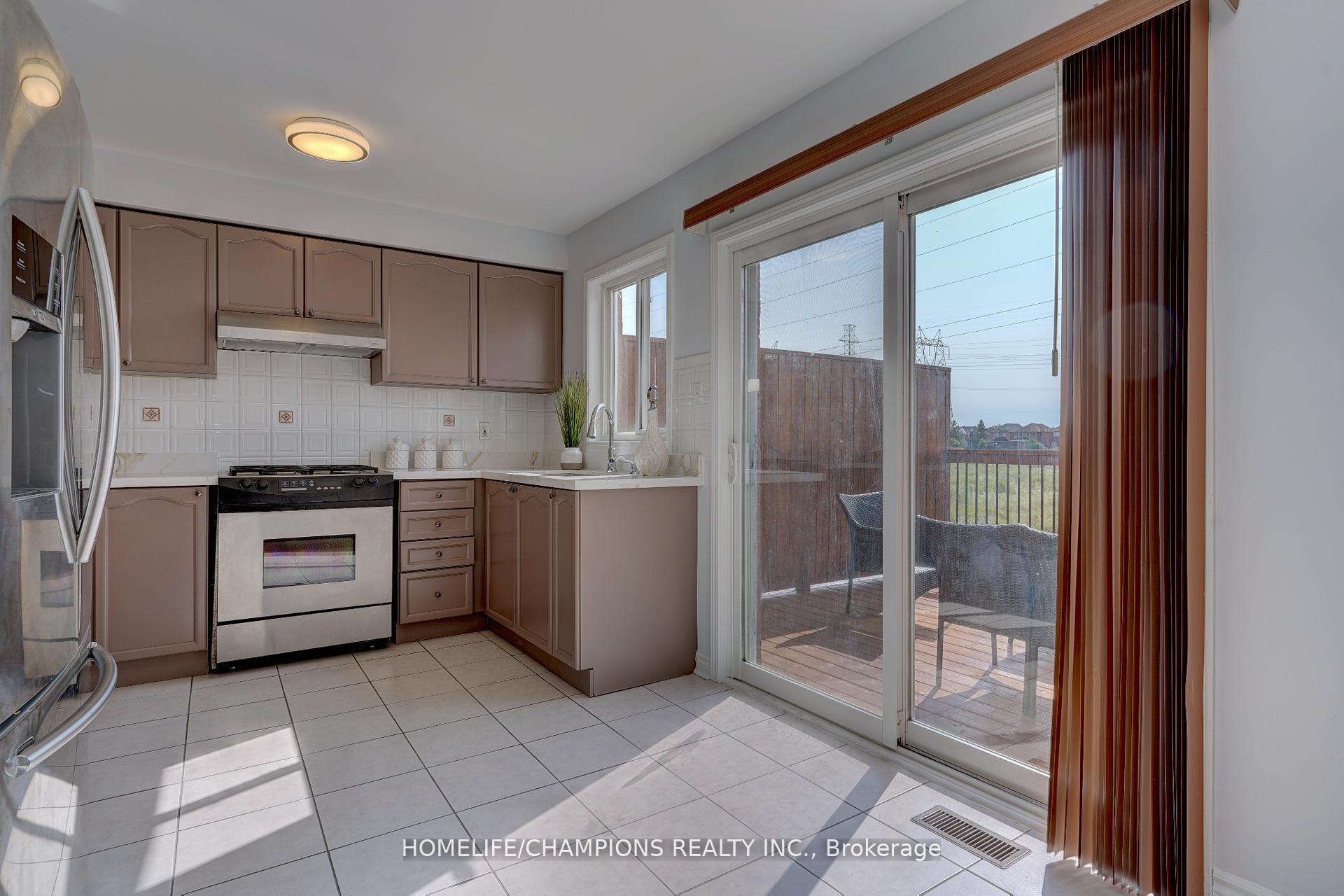 Photo 14 of 145 Raponi Circle, Scarborough, Rouge — HOMEH