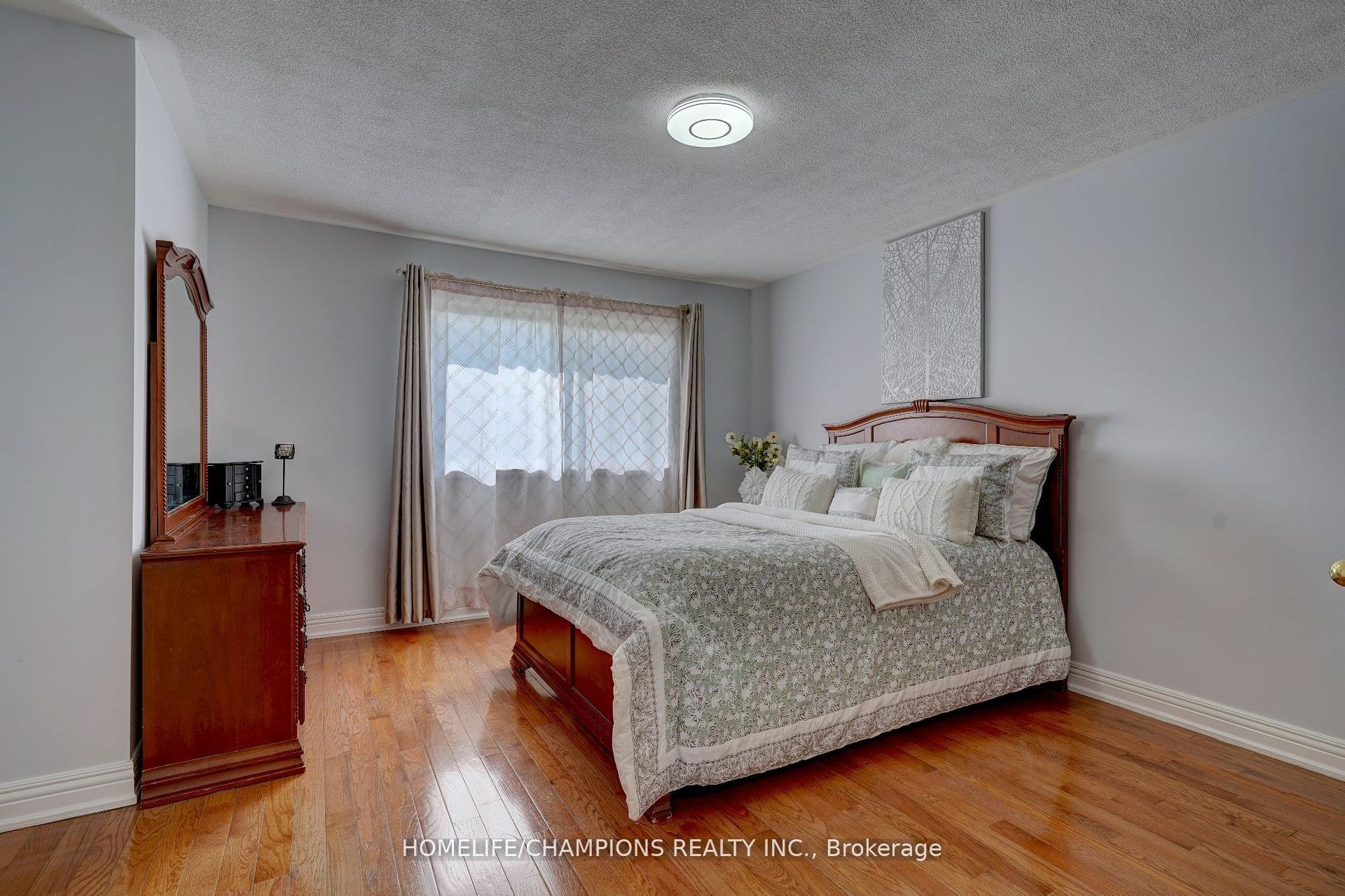Photo 18 of 145 Raponi Circle, Scarborough, Rouge — HOMEH