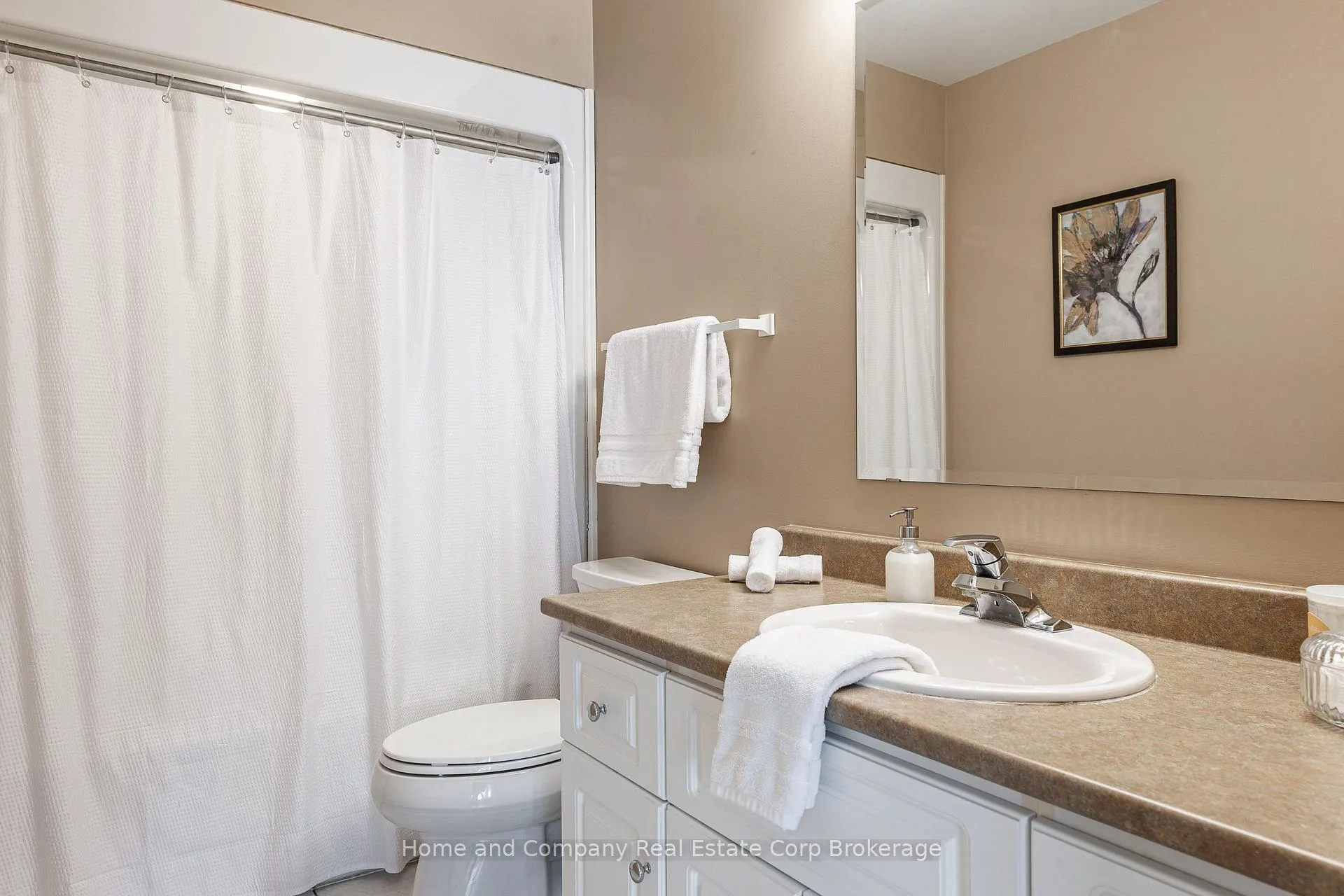 Photo 22 of 82 Gregory Crescent, Stratford — HOMEH