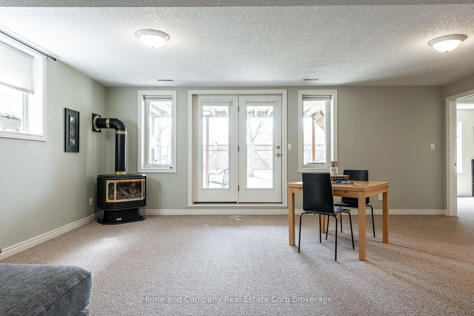 Photo 31 of 82 Gregory Crescent, Stratford — HOMEH