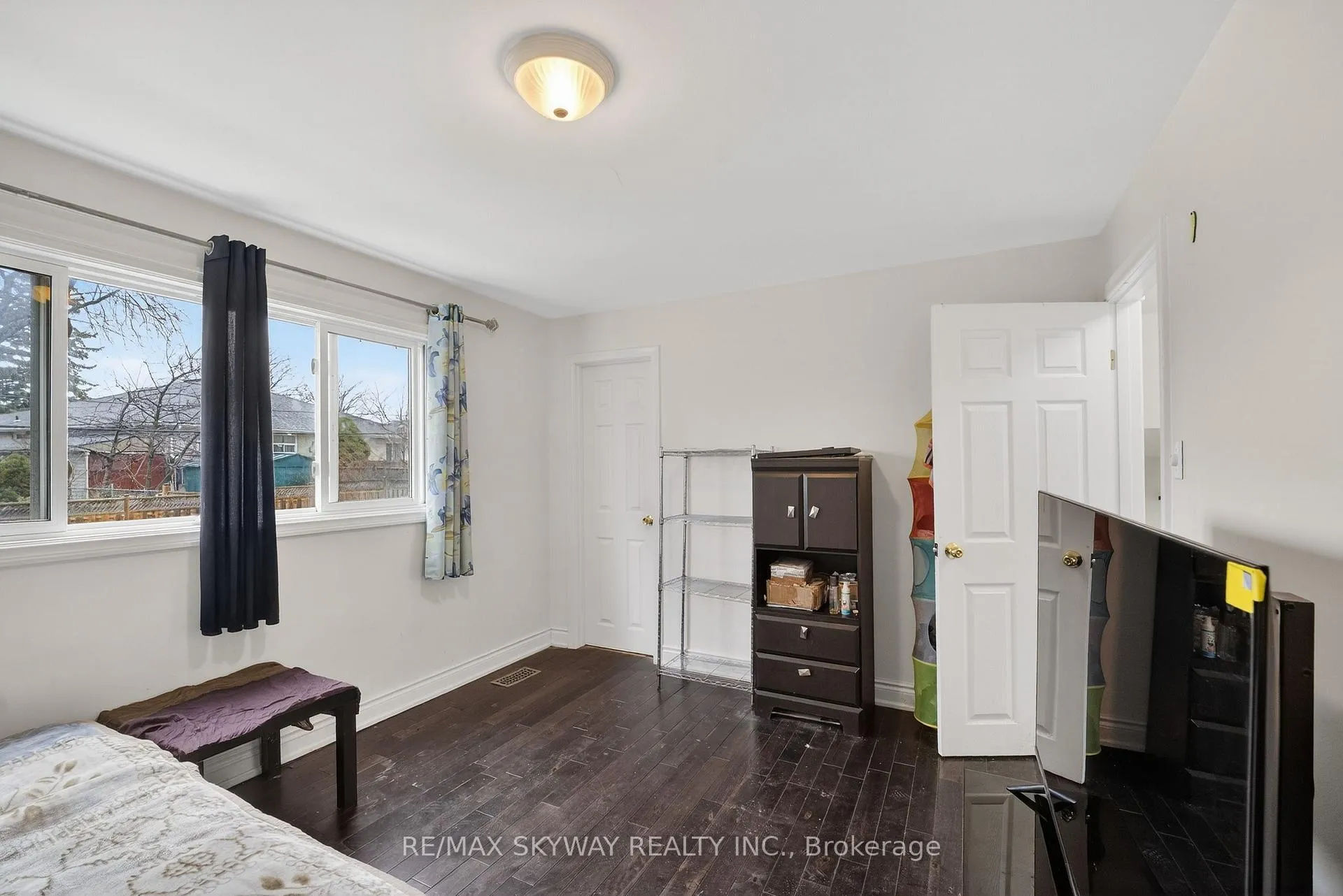 Photo 18 of 69 Argyle Crescent, Brampton, Avondale — HOMEH