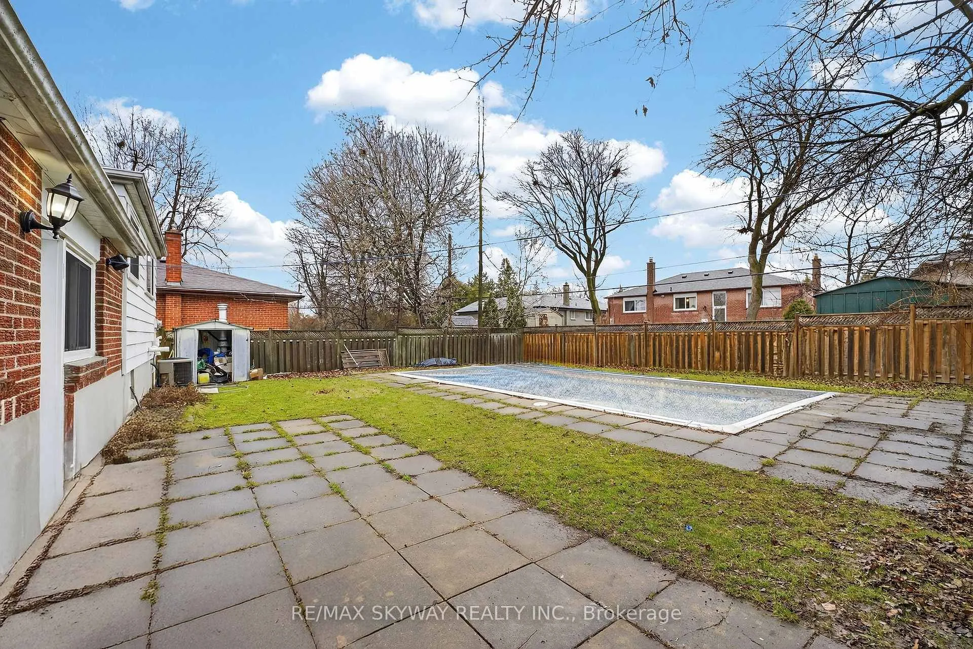 Photo 35 of 69 Argyle Crescent, Brampton, Avondale — HOMEH