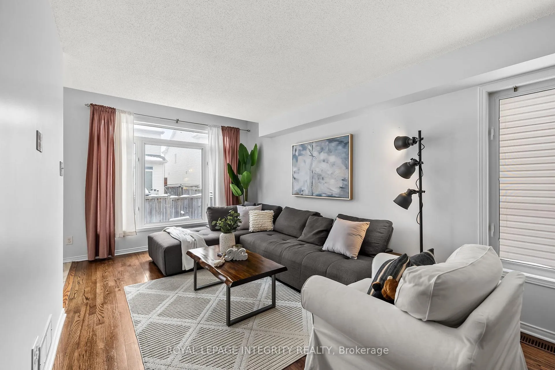 Photo 6 of 213 Opus Street, Ottawa, Kanata - Emerald Meadows/Trailwest — HOMEH