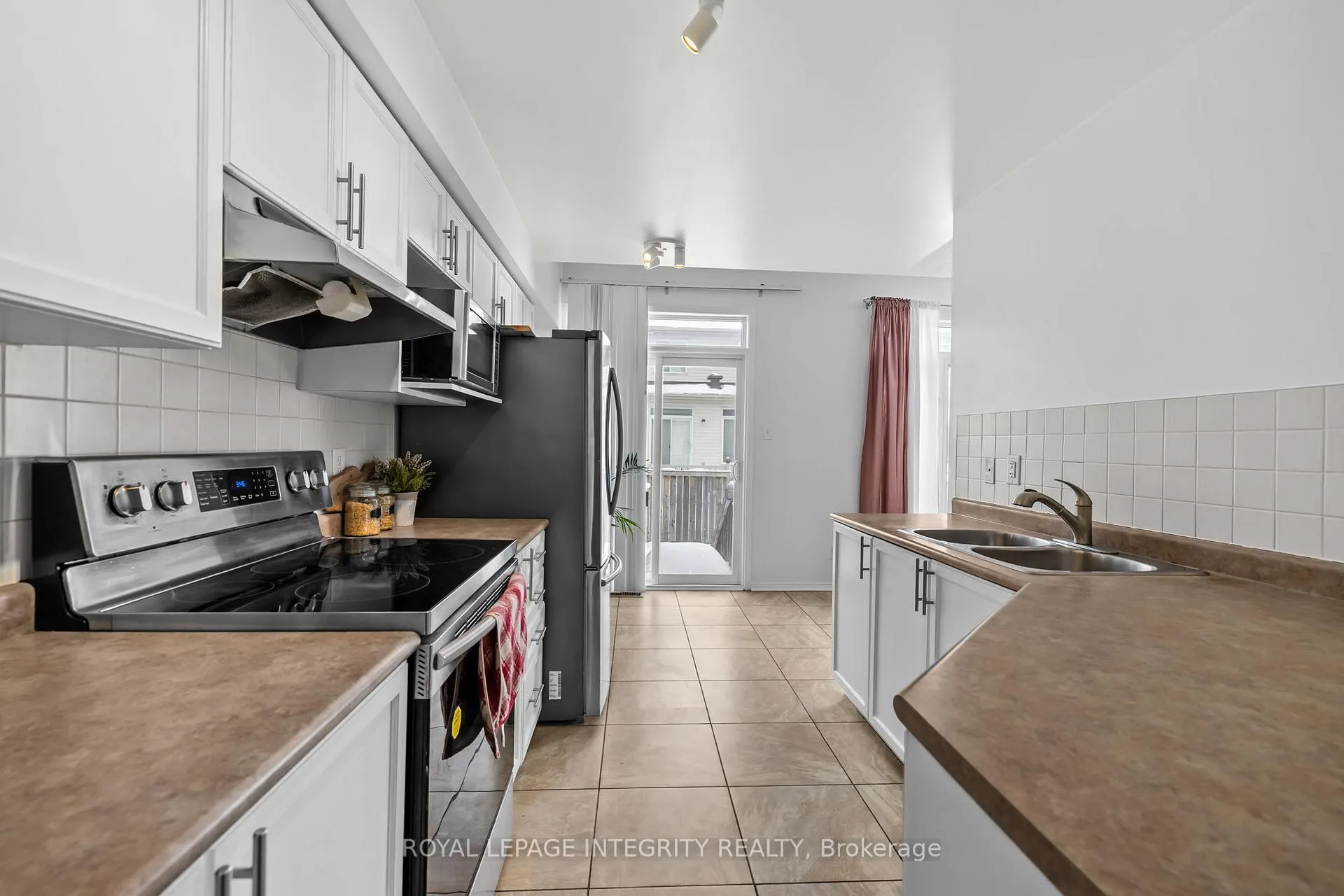 Photo 12 of 213 Opus Street, Ottawa, Kanata - Emerald Meadows/Trailwest — HOMEH