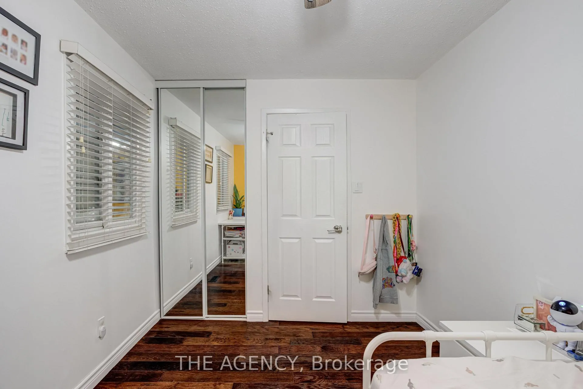 Photo 14 of 513 Alder Court, Pickering, Amberlea — HOMEH