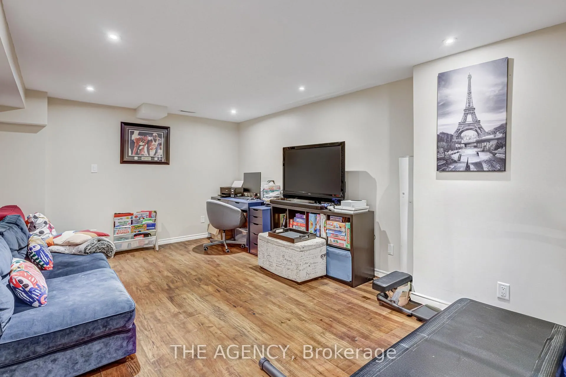 Photo 22 of 513 Alder Court, Pickering, Amberlea — HOMEH