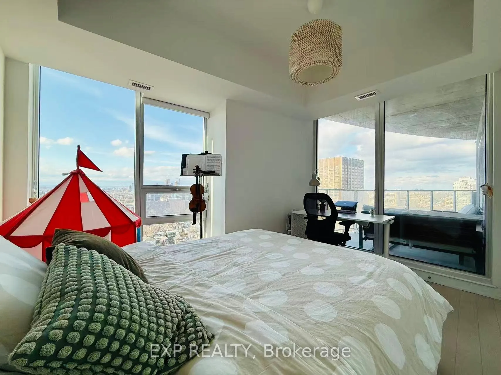 Photo 15 of Unit 1501, 805 Carling Avenue, Ottawa, West Centre Town — HOMEH