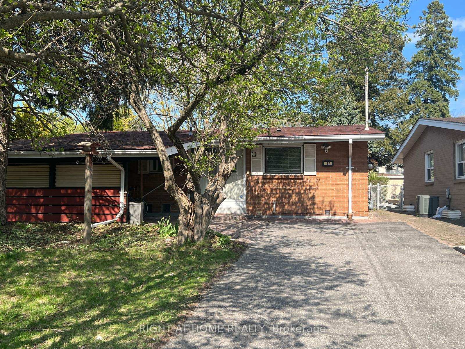 Photo 1 of 17 Brookridge Drive, Scarborough, Bendale — HOMEH