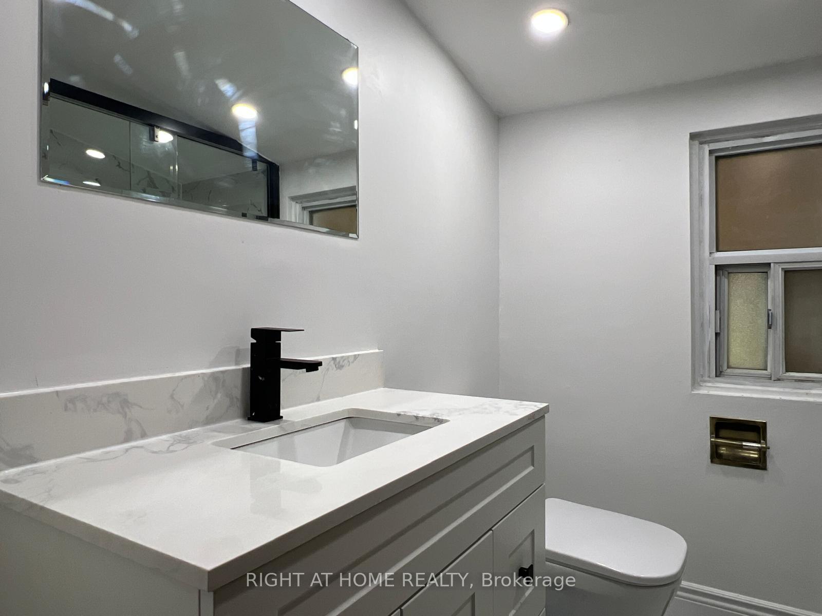 Photo 7 of 17 Brookridge Drive, Scarborough, Bendale — HOMEH