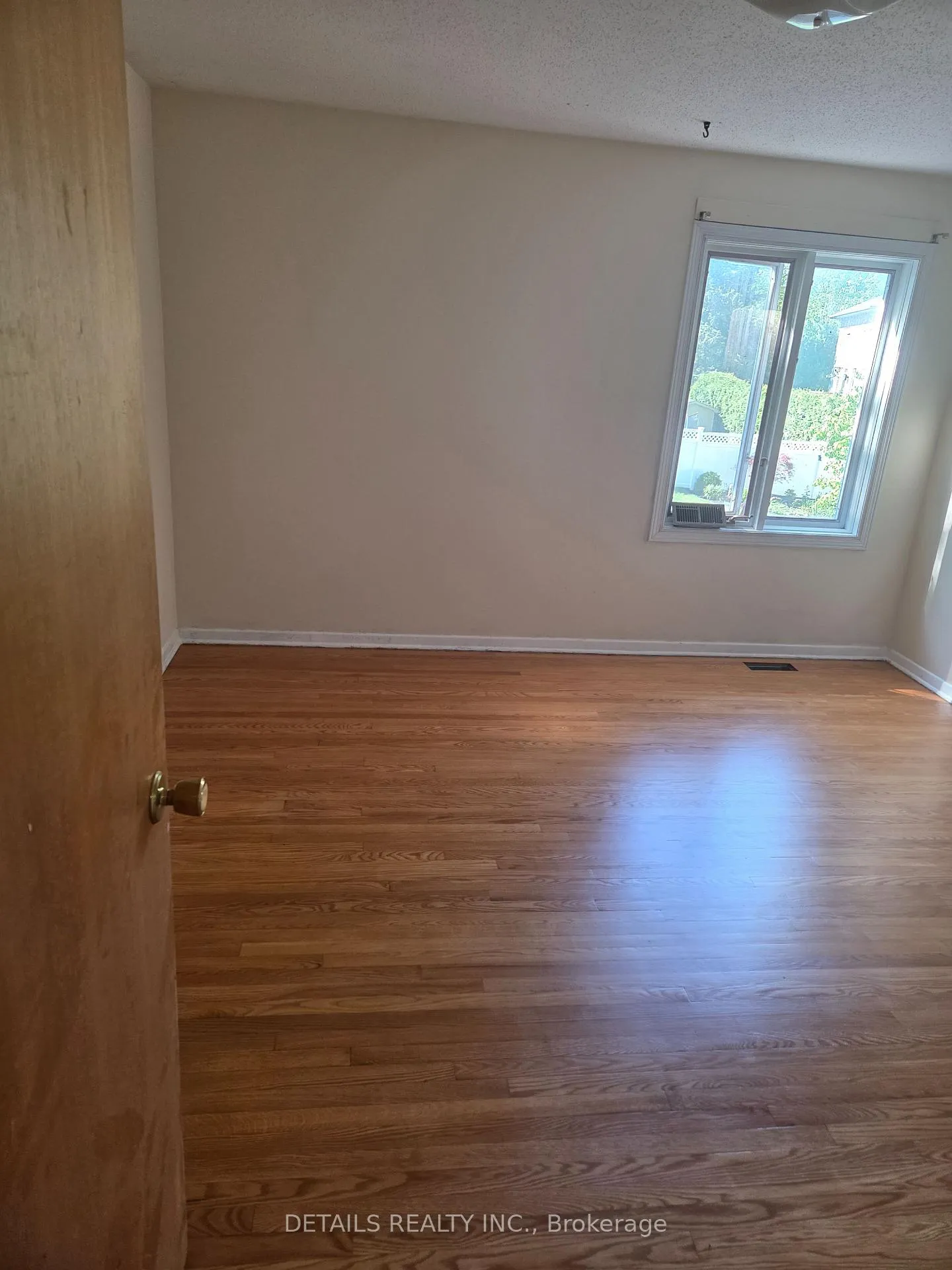 Photo 7 of 46 Beaumaris Drive, Ottawa, Bruce Farm/Graham Park/Qualicum/Bellands — HOMEH