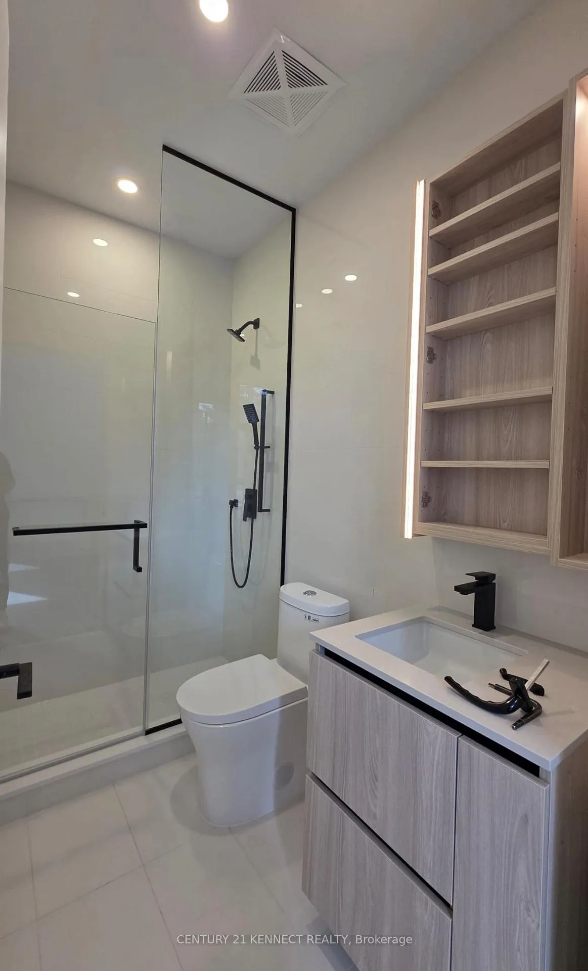 Photo 22 of Unit 101, 699 Sheppard Avenue E, North York, Bayview Village — HOMEH