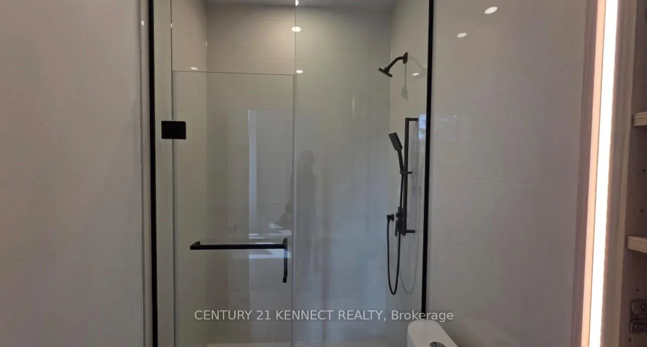 Photo 23 of Unit 101, 699 Sheppard Avenue E, North York, Bayview Village — HOMEH
