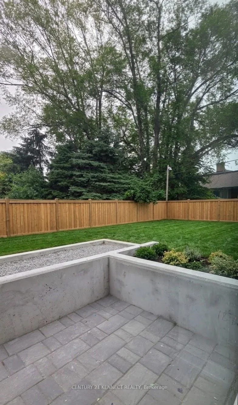 Photo 24 of Unit 101, 699 Sheppard Avenue E, North York, Bayview Village — HOMEH