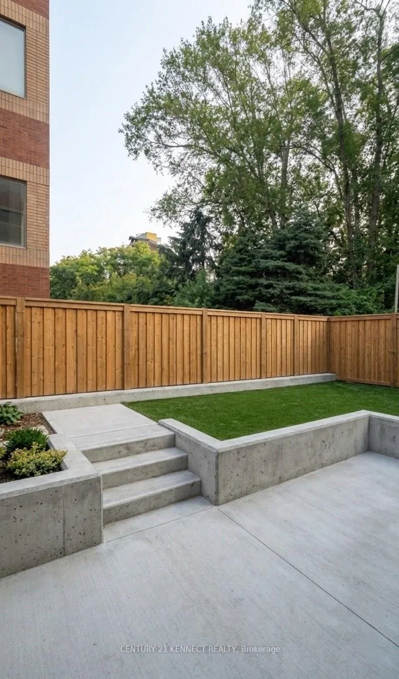 Photo 25 of Unit 101, 699 Sheppard Avenue E, North York, Bayview Village — HOMEH