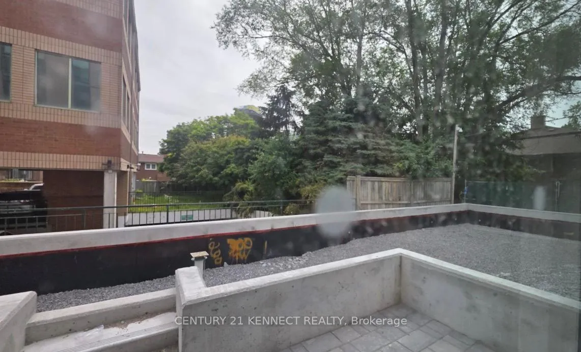 Photo 26 of Unit 101, 699 Sheppard Avenue E, North York, Bayview Village — HOMEH