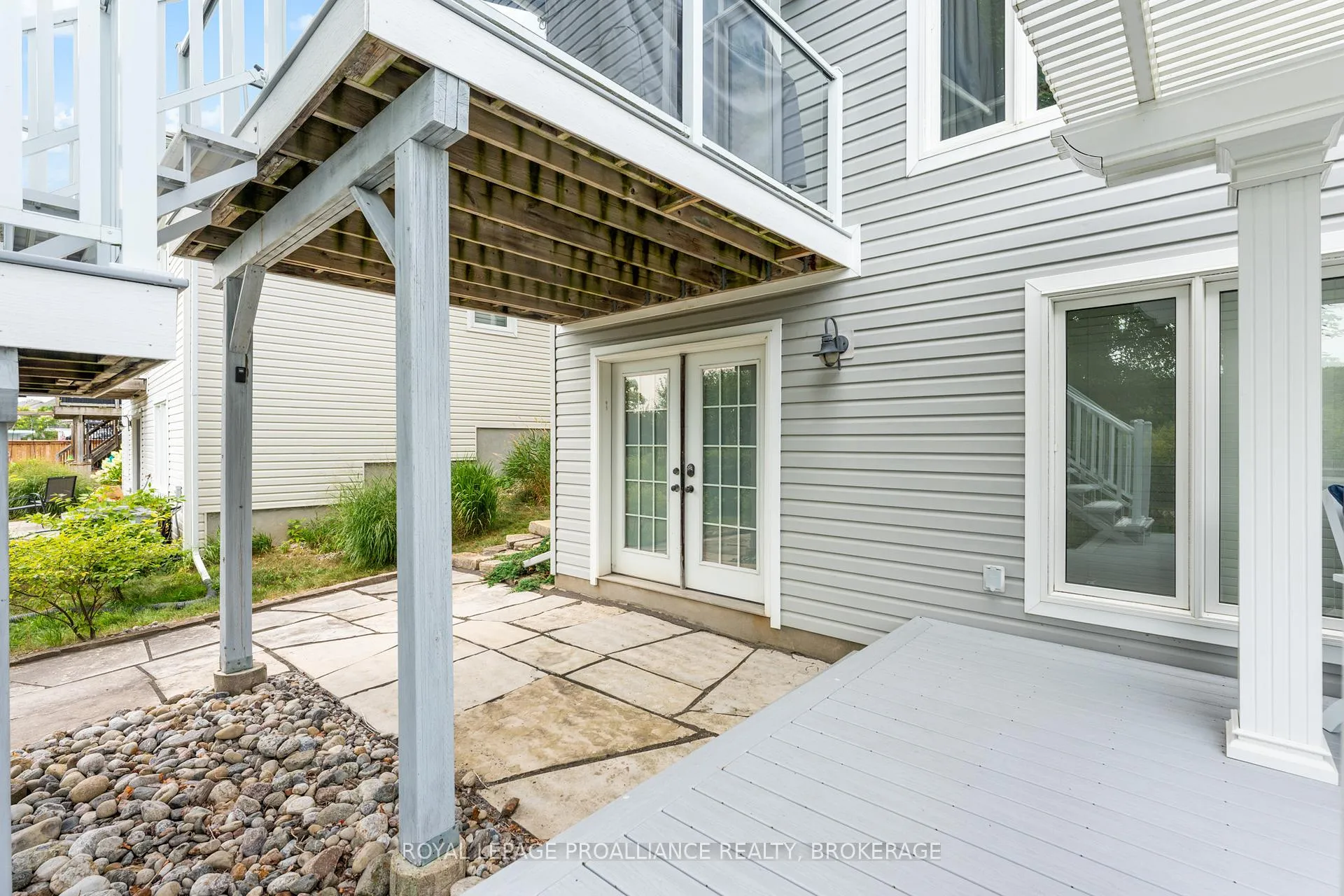 Photo 7 of 685 Fieldstone Drive, Kingston, Kingston East (Incl Barret Crt) — HOMEH