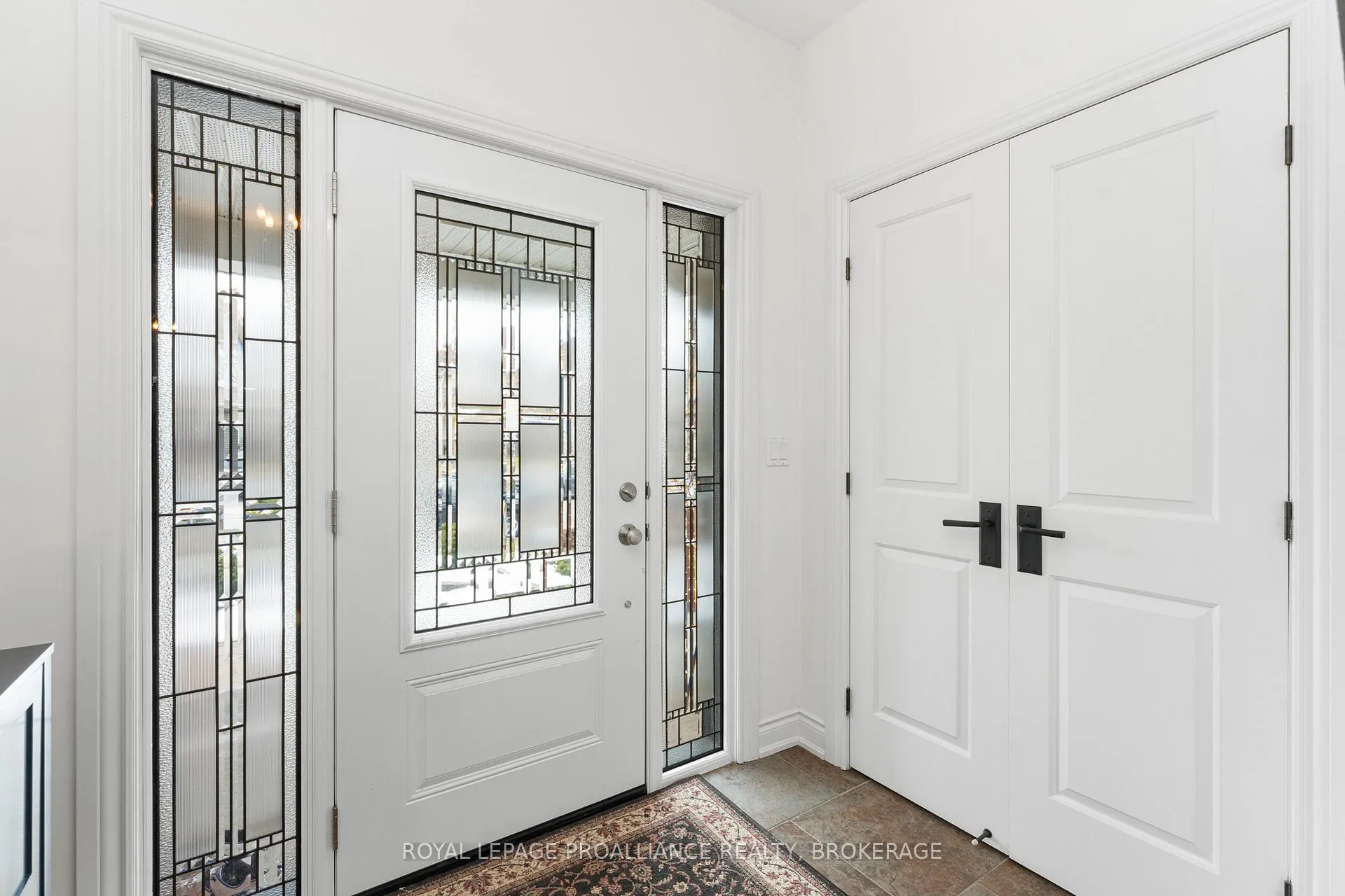 Photo 8 of 685 Fieldstone Drive, Kingston, Kingston East (Incl Barret Crt) — HOMEH