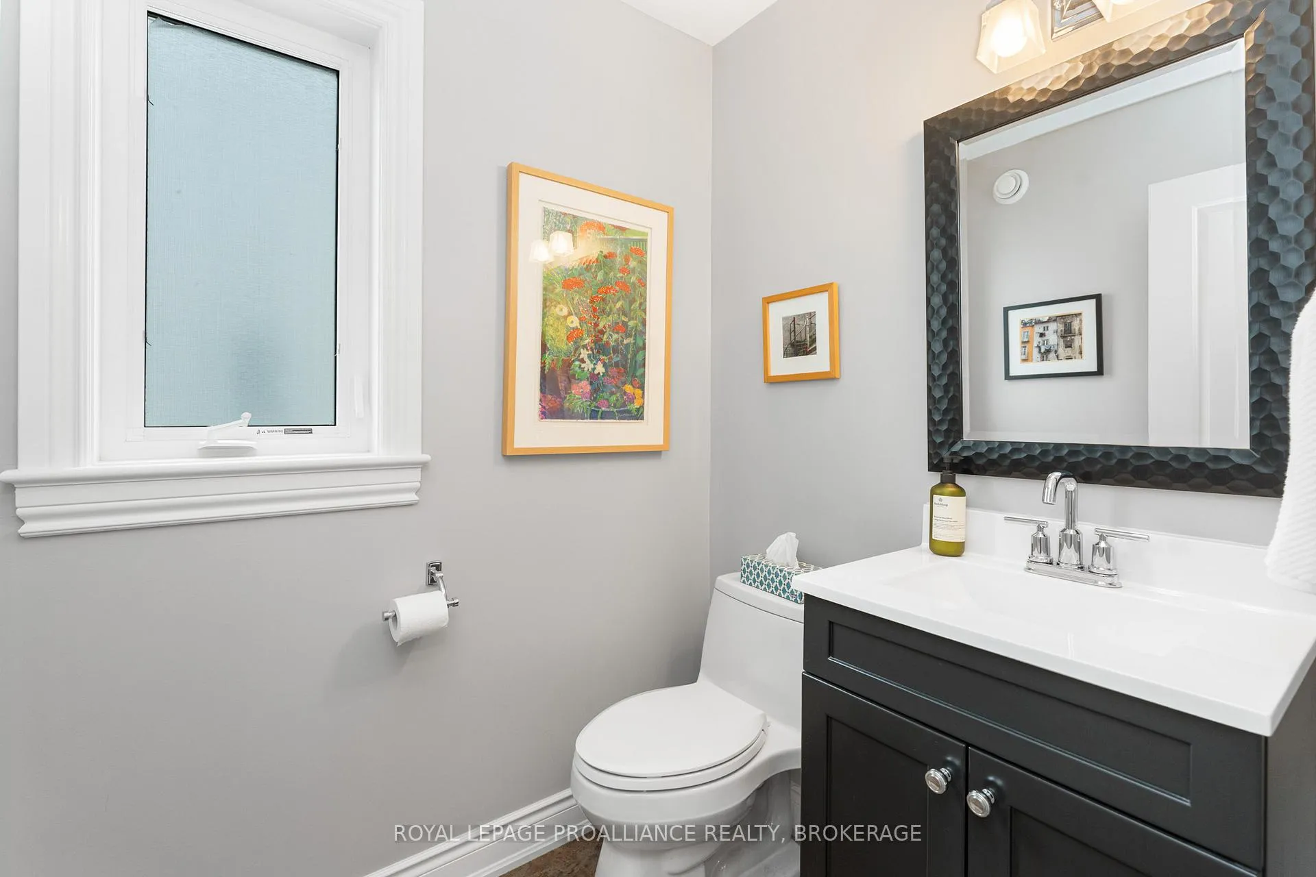 Photo 9 of 685 Fieldstone Drive, Kingston, Kingston East (Incl Barret Crt) — HOMEH