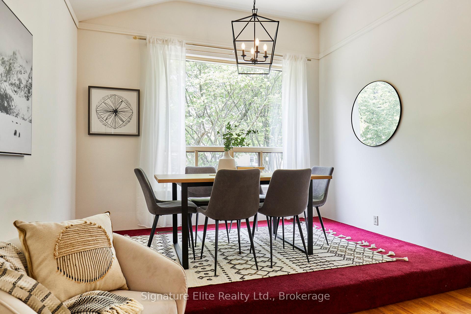 Photo 5 of 25 Farmbrook Road, Scarborough, Woburn — HOMEH