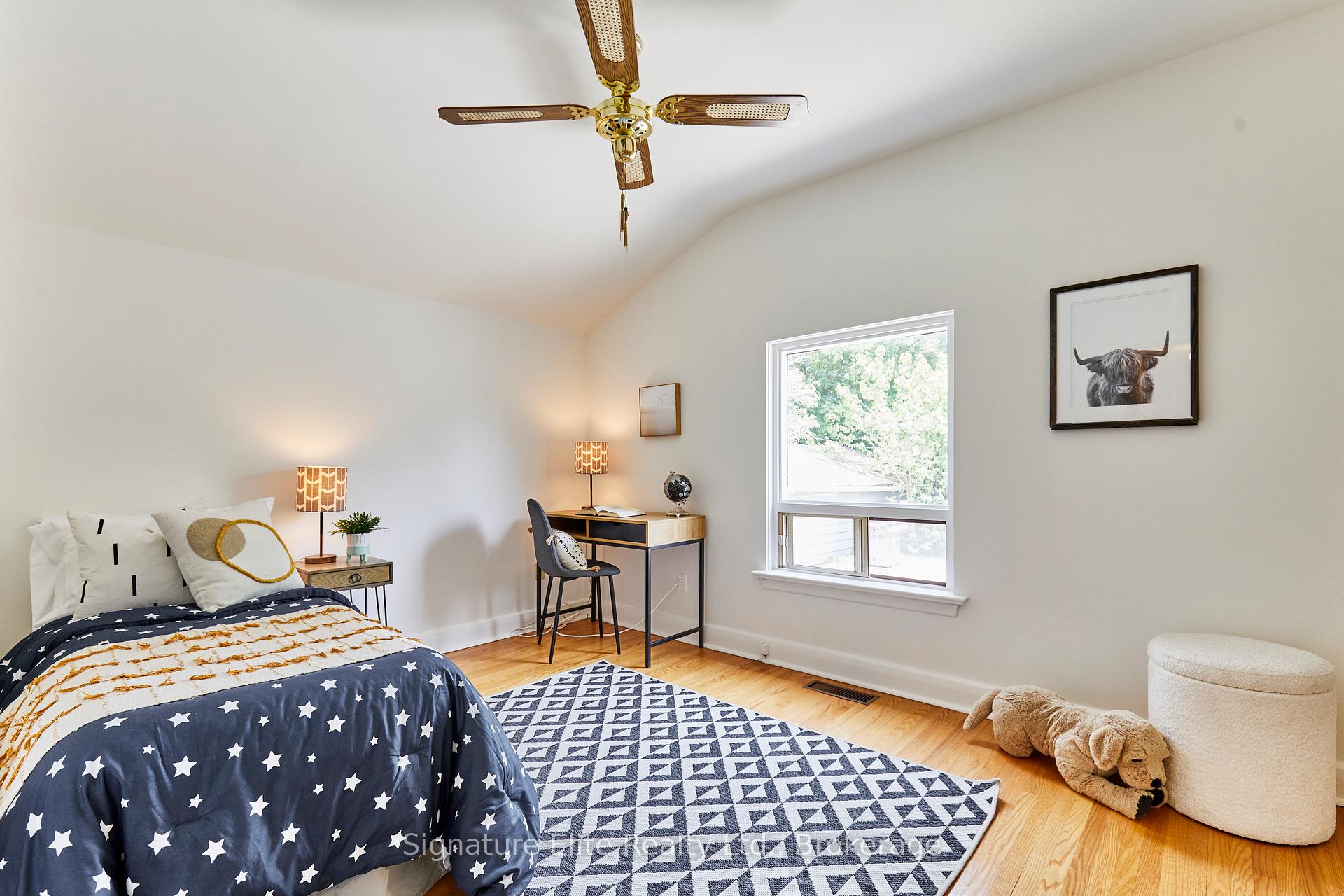 Photo 19 of 25 Farmbrook Road, Scarborough, Woburn — HOMEH