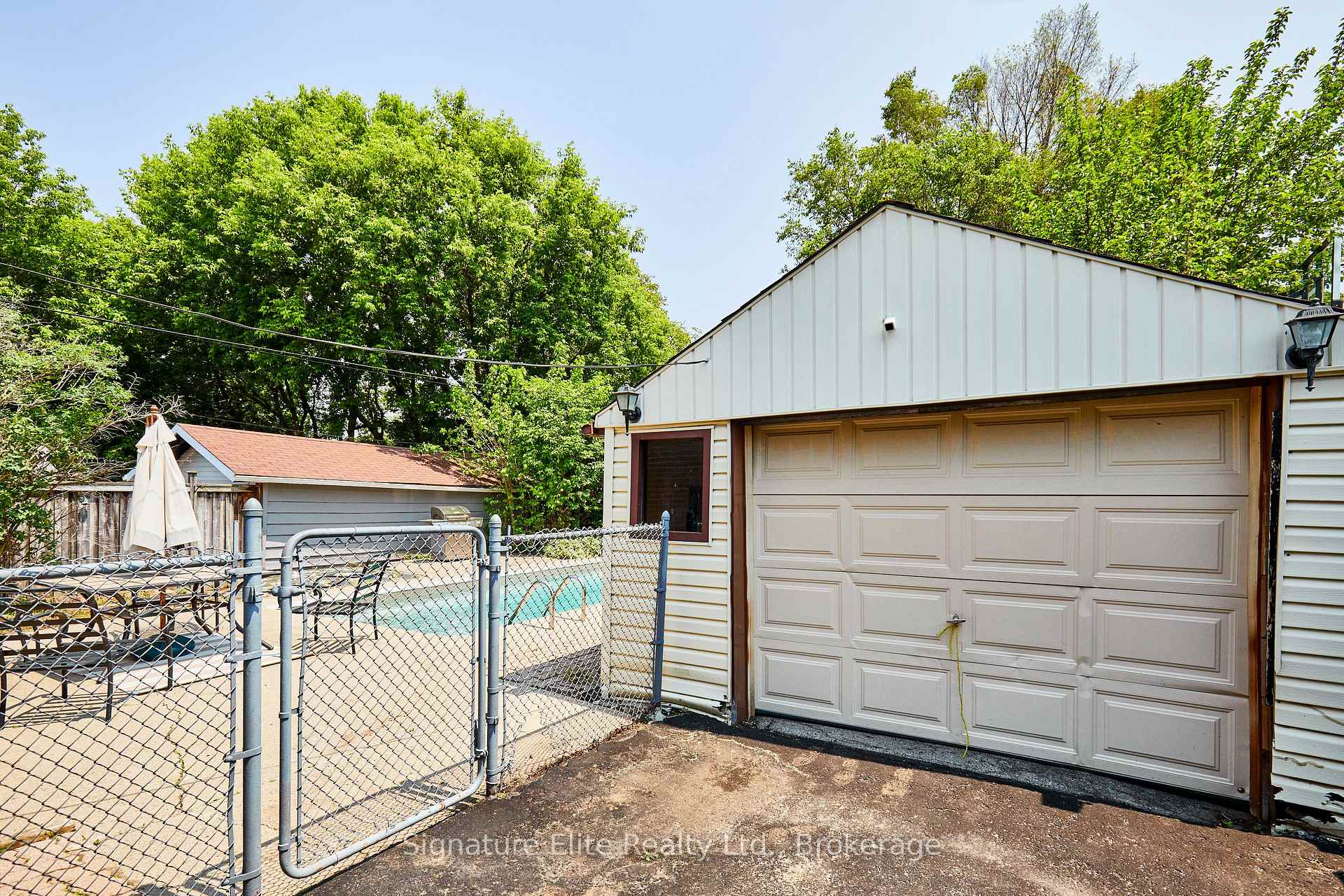 Photo 29 of 25 Farmbrook Road, Scarborough, Woburn — HOMEH