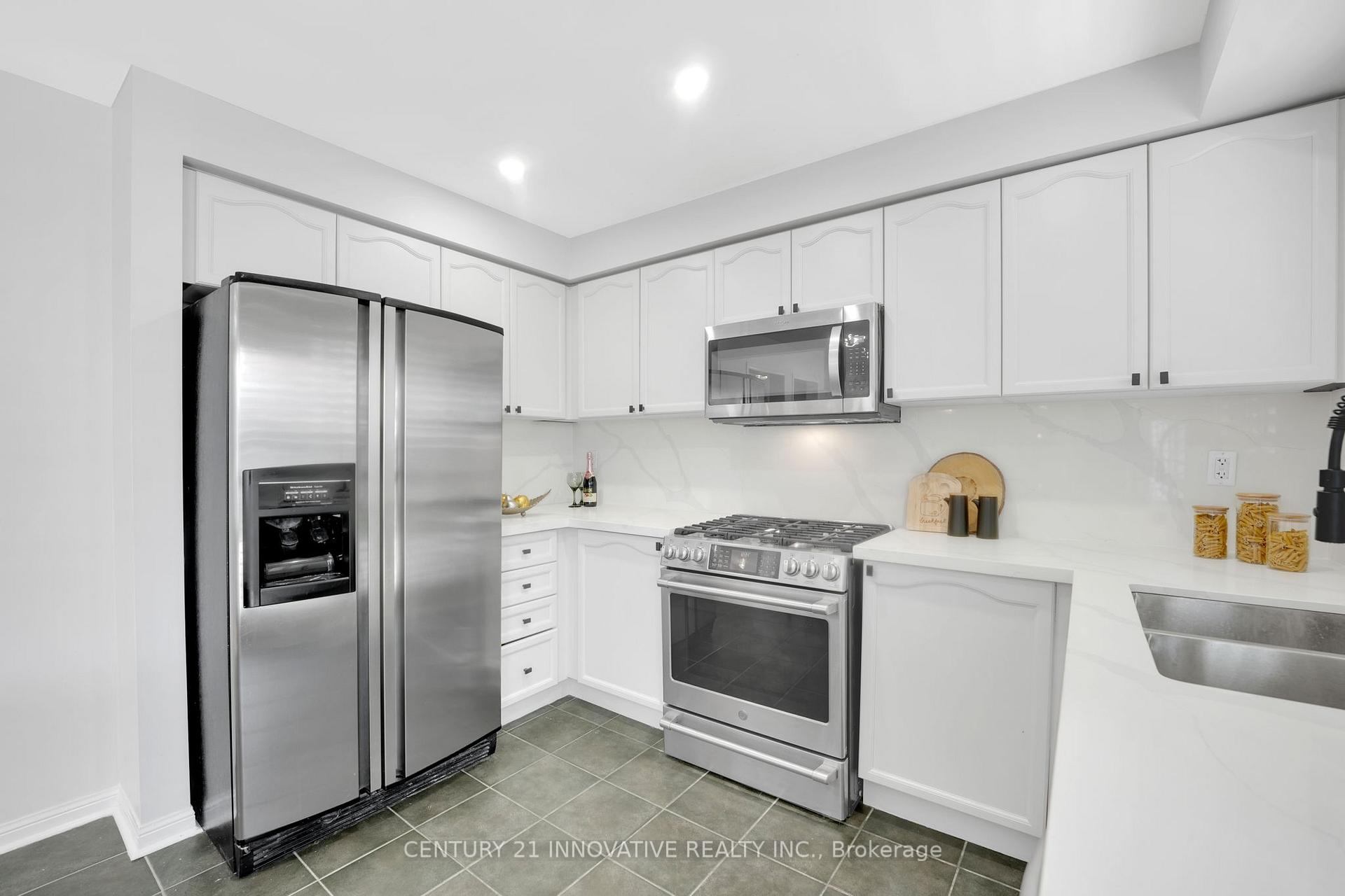 Photo 11 of 12 Knotwood Crescent, Scarborough, Rouge — HOMEH