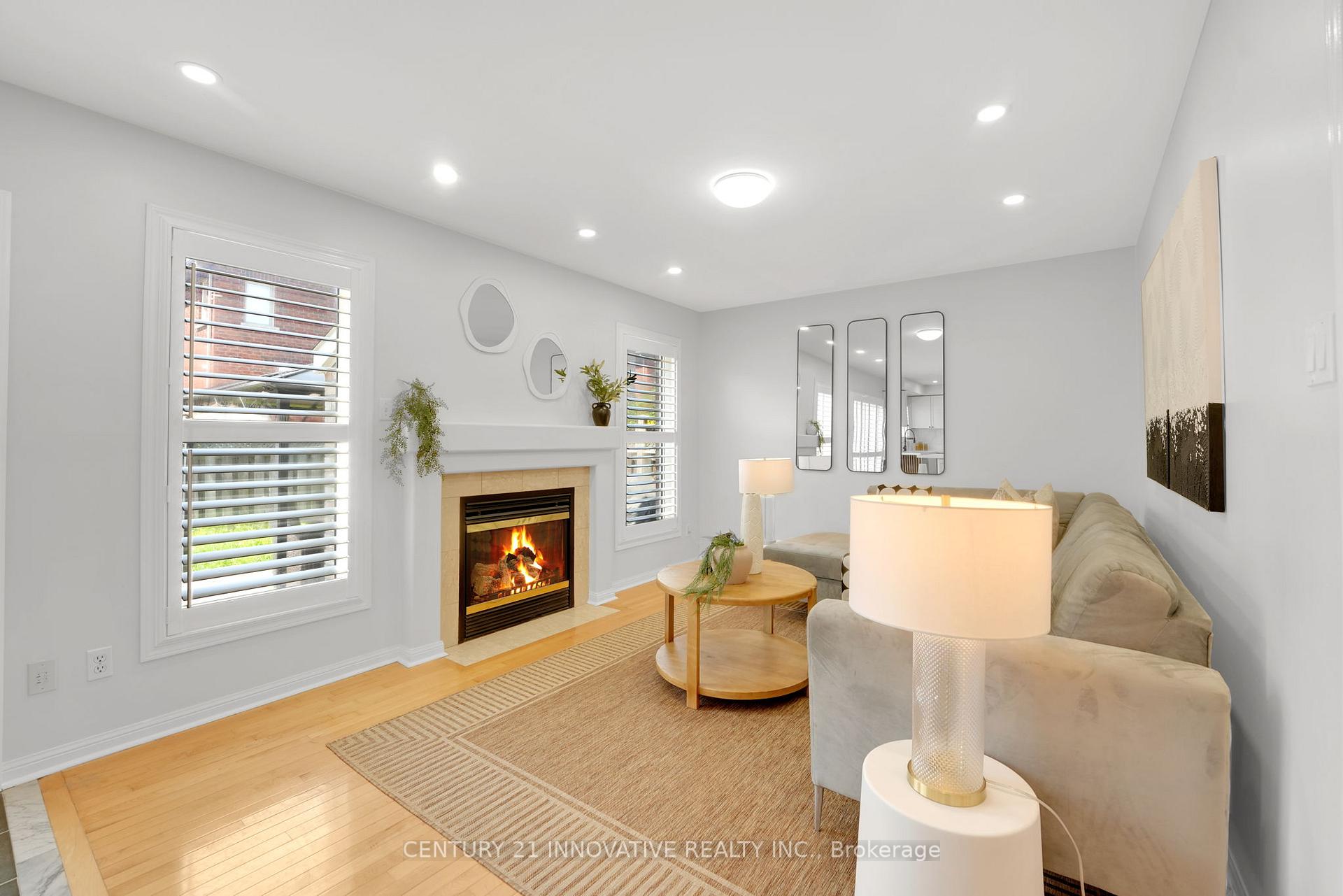 Photo 14 of 12 Knotwood Crescent, Scarborough, Rouge — HOMEH