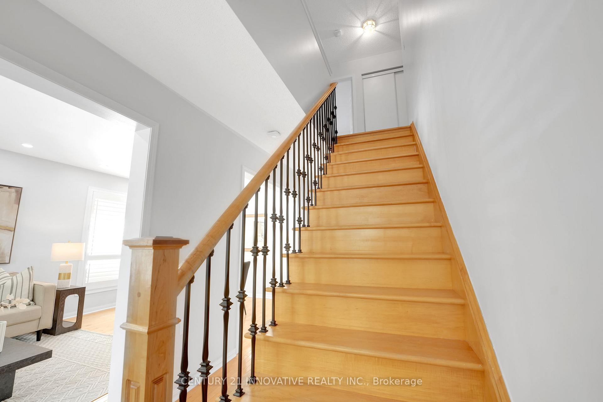 Photo 18 of 12 Knotwood Crescent, Scarborough, Rouge — HOMEH