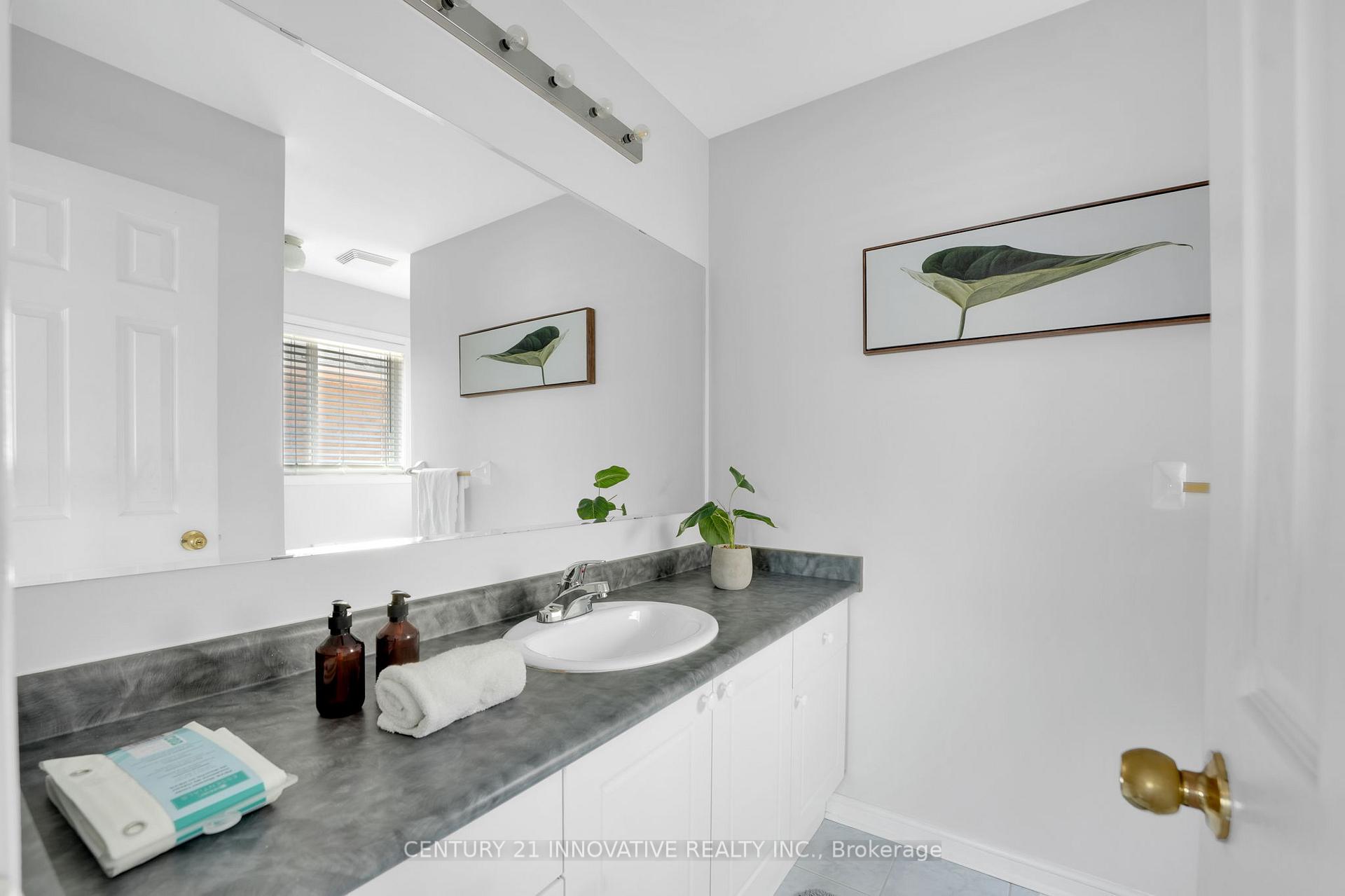 Photo 26 of 12 Knotwood Crescent, Scarborough, Rouge — HOMEH