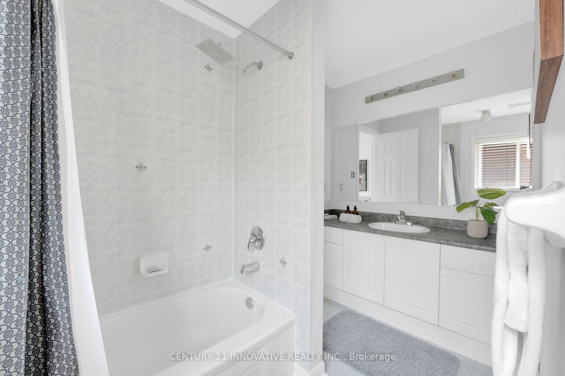 Photo 28 of 12 Knotwood Crescent, Scarborough, Rouge — HOMEH