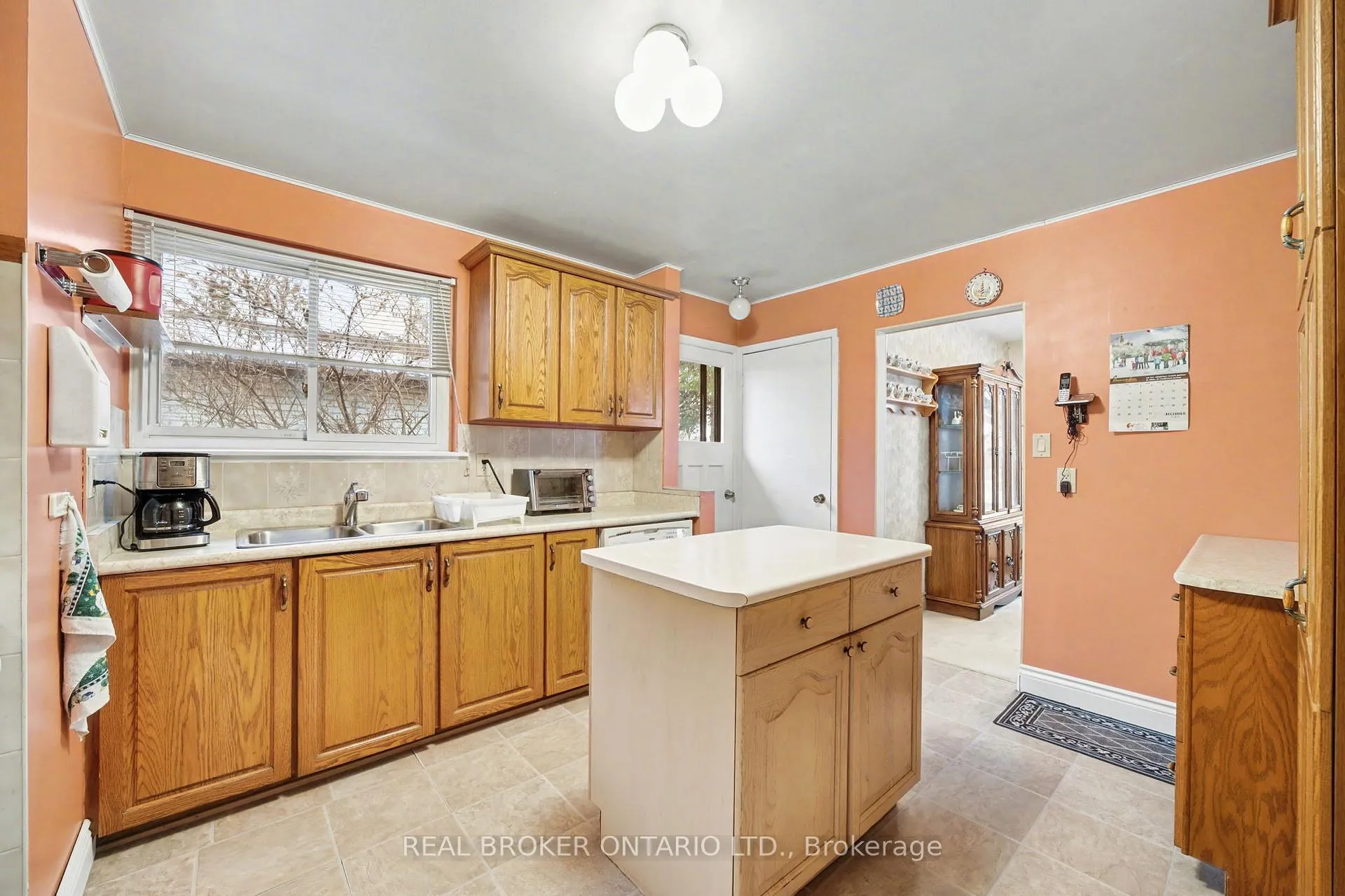 Photo 12 of 40 Flavian Crescent, Brampton, Southgate — HOMEH