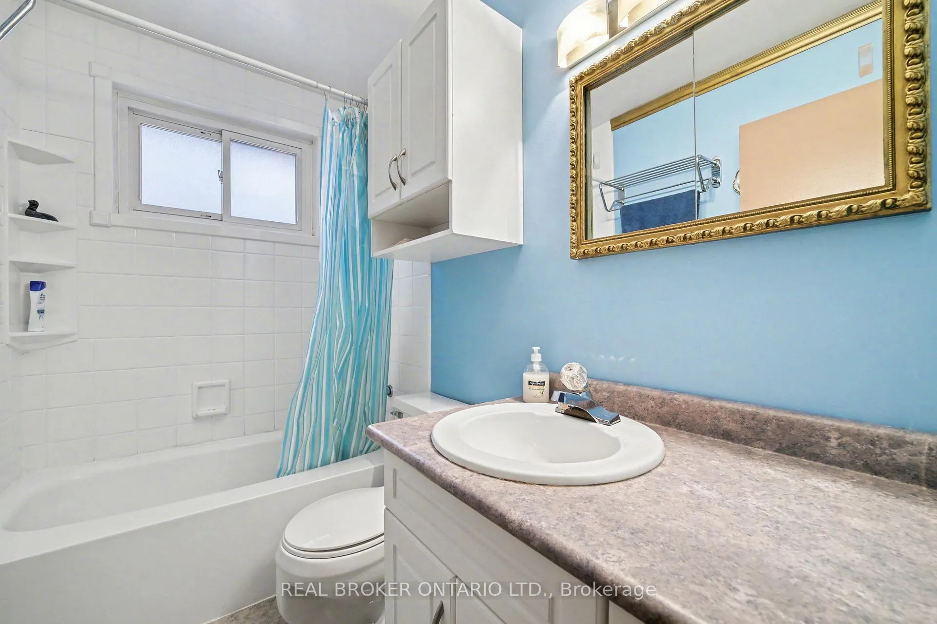Photo 19 of 40 Flavian Crescent, Brampton, Southgate — HOMEH