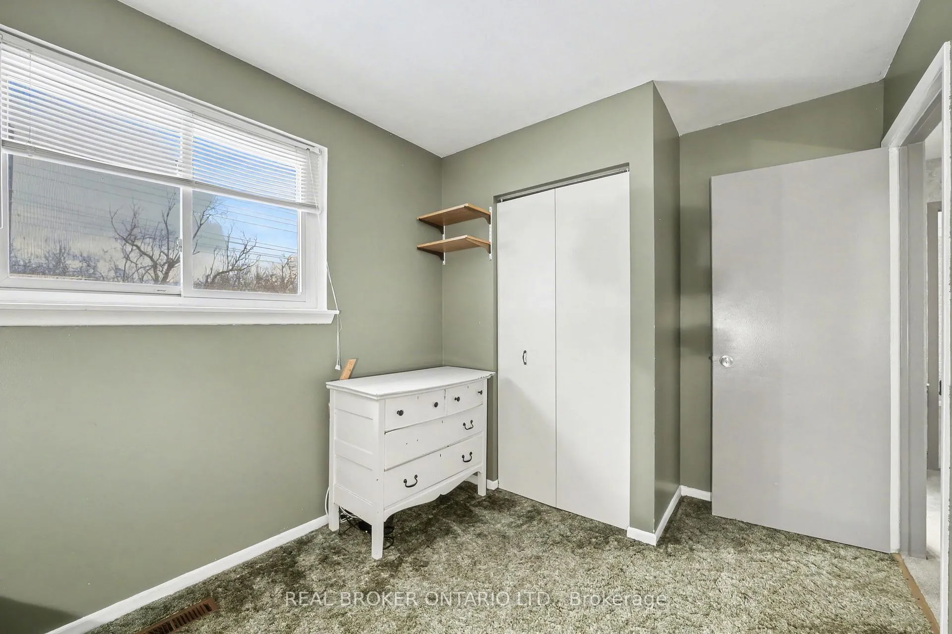 Photo 23 of 40 Flavian Crescent, Brampton, Southgate — HOMEH