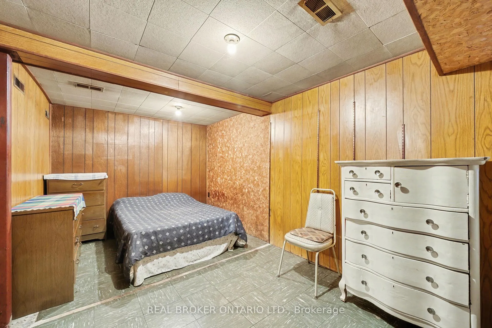 Photo 28 of 40 Flavian Crescent, Brampton, Southgate — HOMEH
