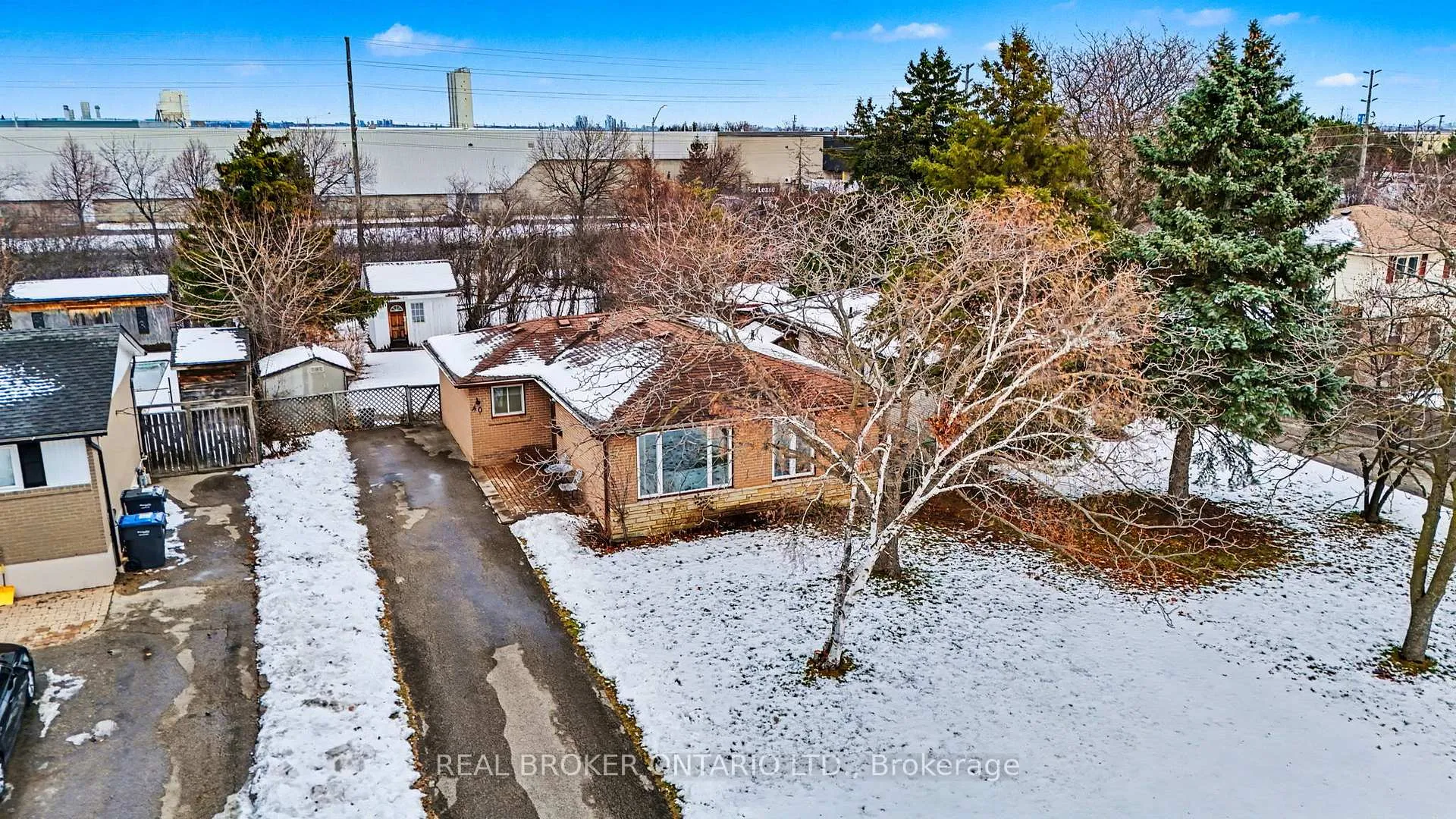 Photo 38 of 40 Flavian Crescent, Brampton, Southgate — HOMEH