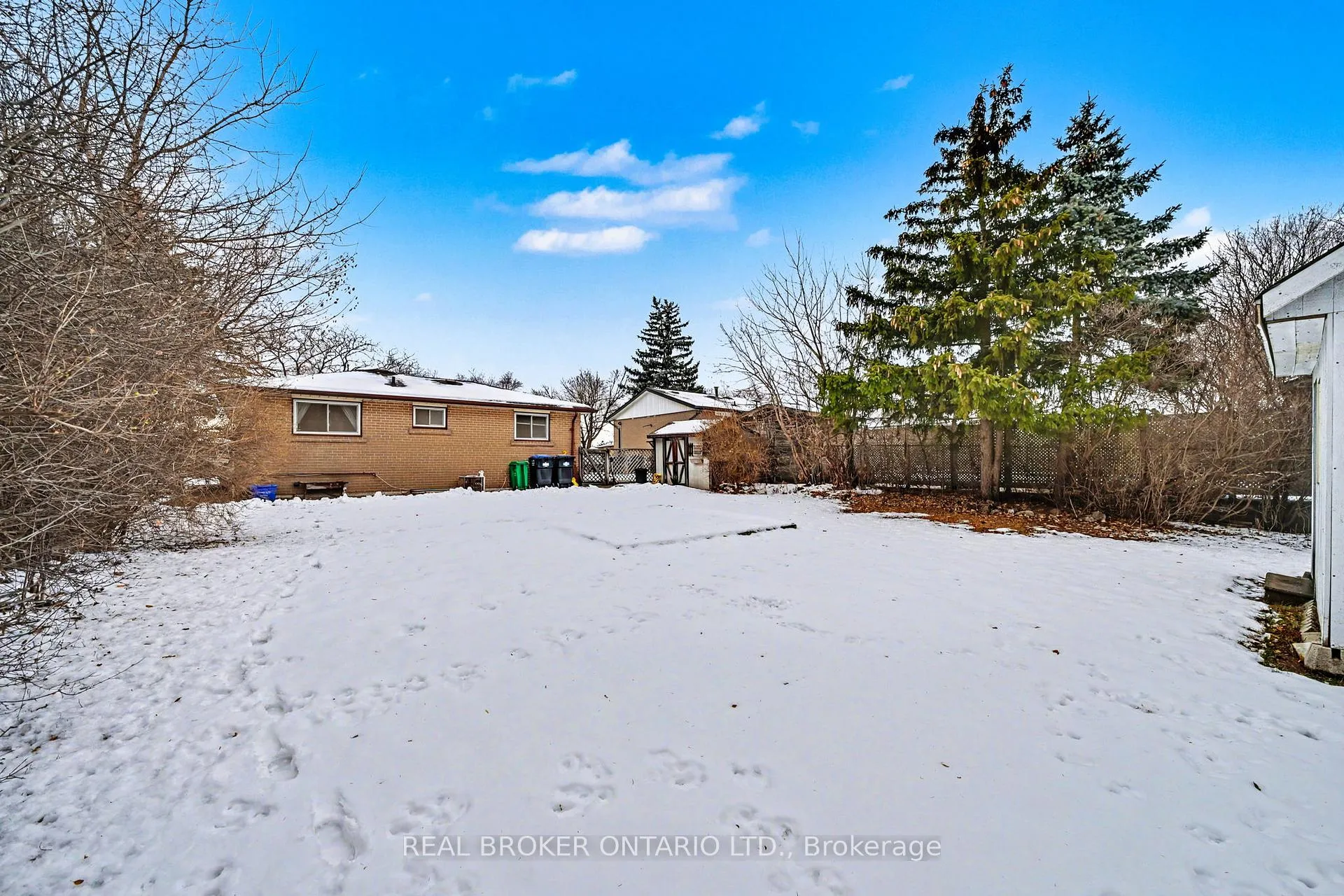 Photo 39 of 40 Flavian Crescent, Brampton, Southgate — HOMEH