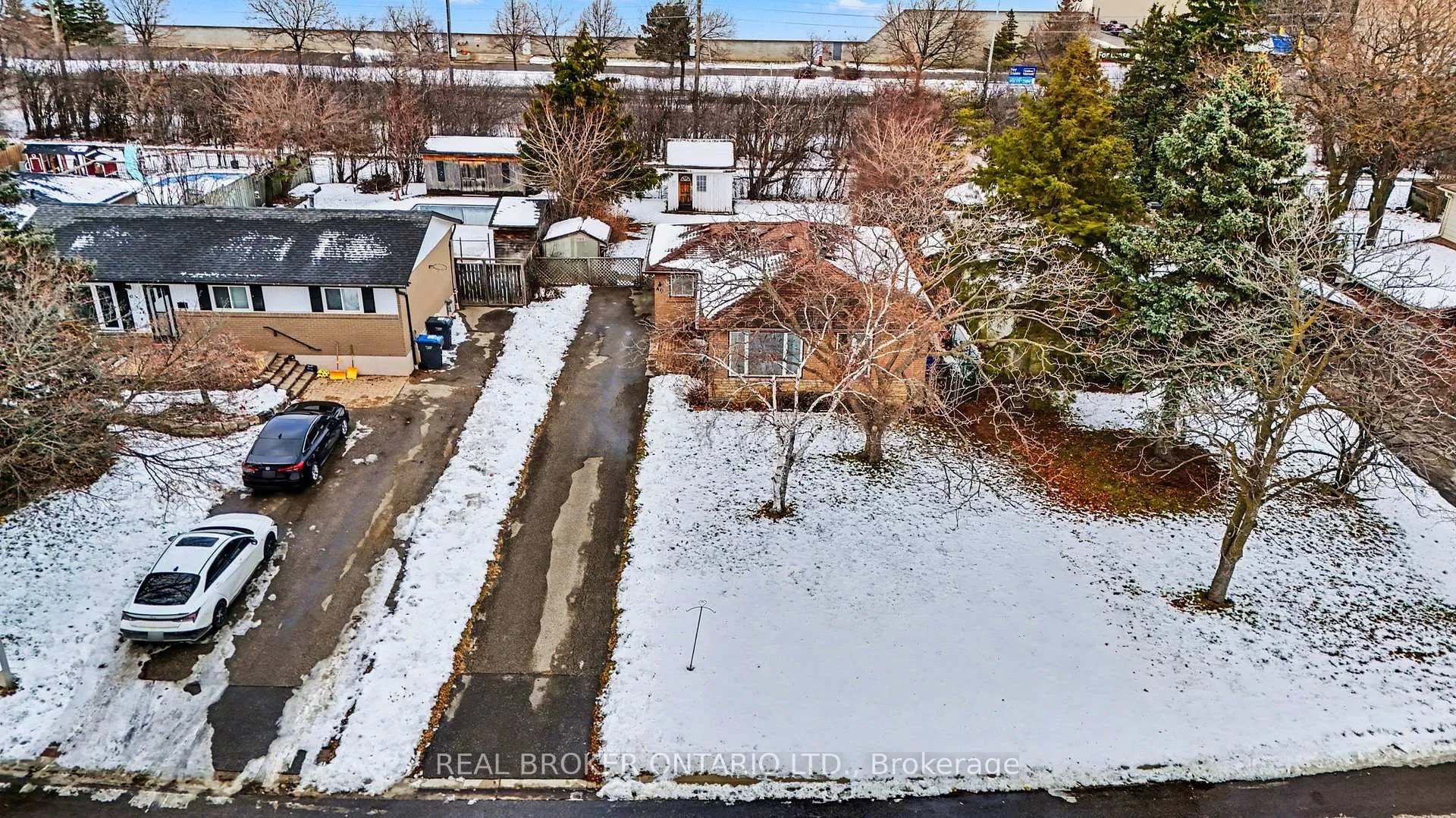 Photo 41 of 40 Flavian Crescent, Brampton, Southgate — HOMEH