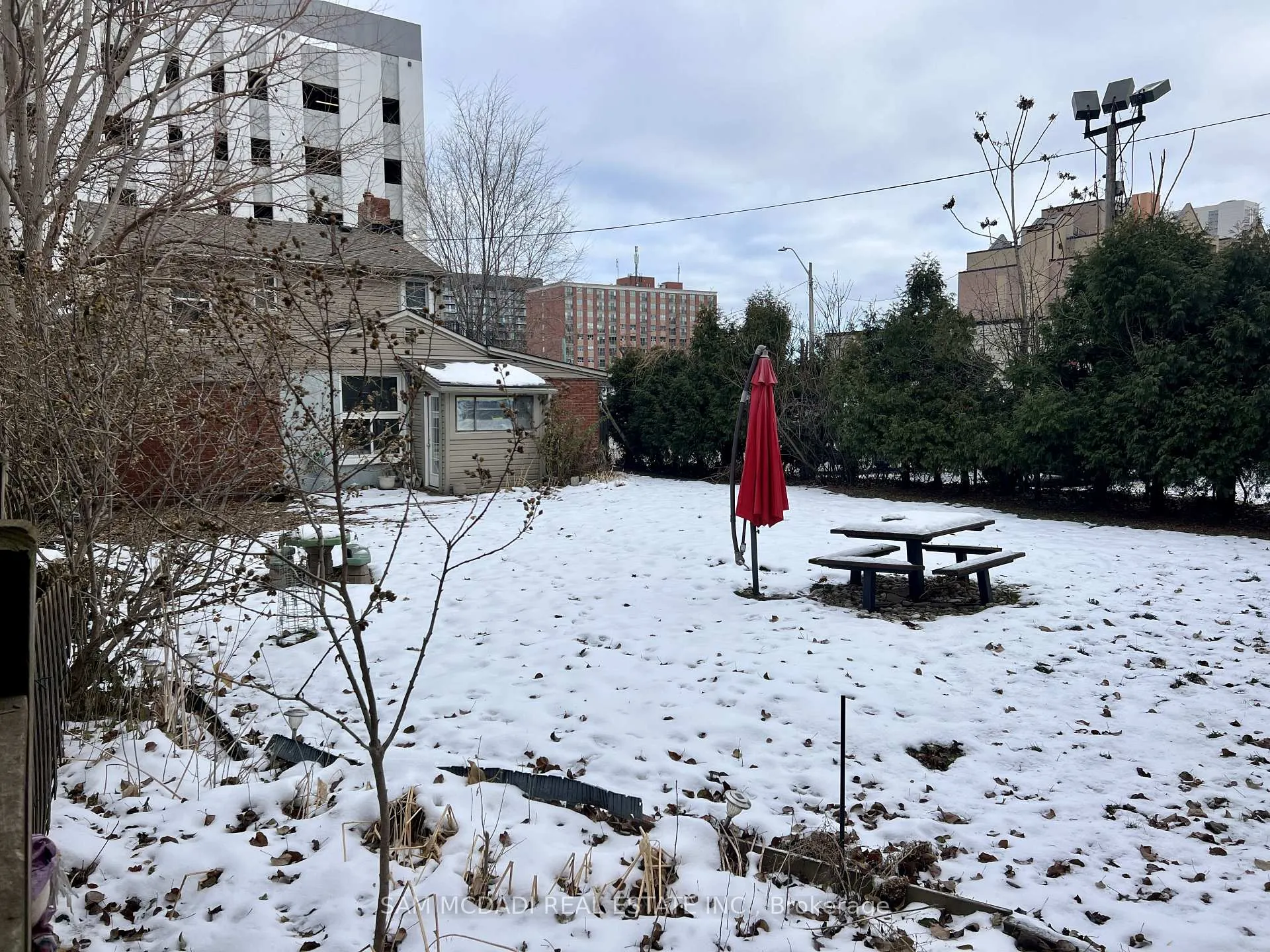 Photo 4 of 166 Jackson Street E, Hamilton, Corktown — HOMEH