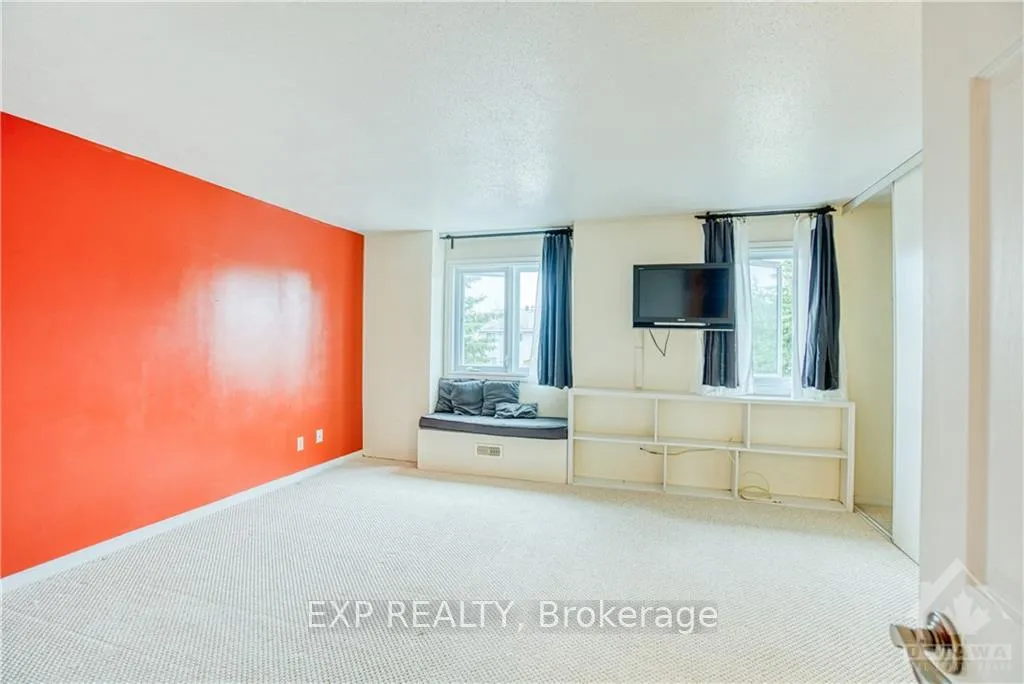 Photo 8 of 55 Royal Field Crescent, Ottawa, Barrhaven - Longfields — HOMEH