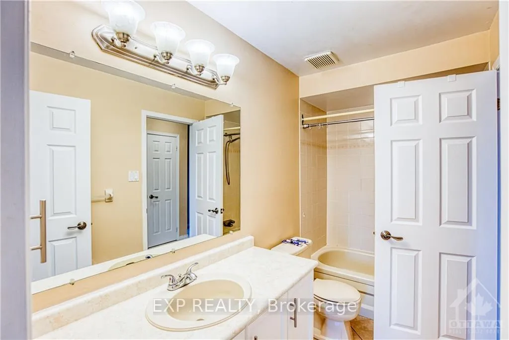 Photo 10 of 55 Royal Field Crescent, Ottawa, Barrhaven - Longfields — HOMEH