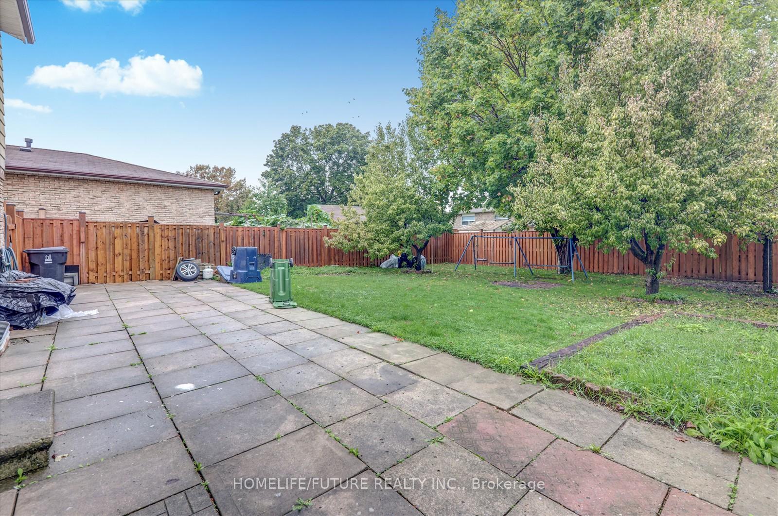 Photo 22 of Unit main & 2nd, 97 Dunsfold Drive, Scarborough, Malvern — HOMEH