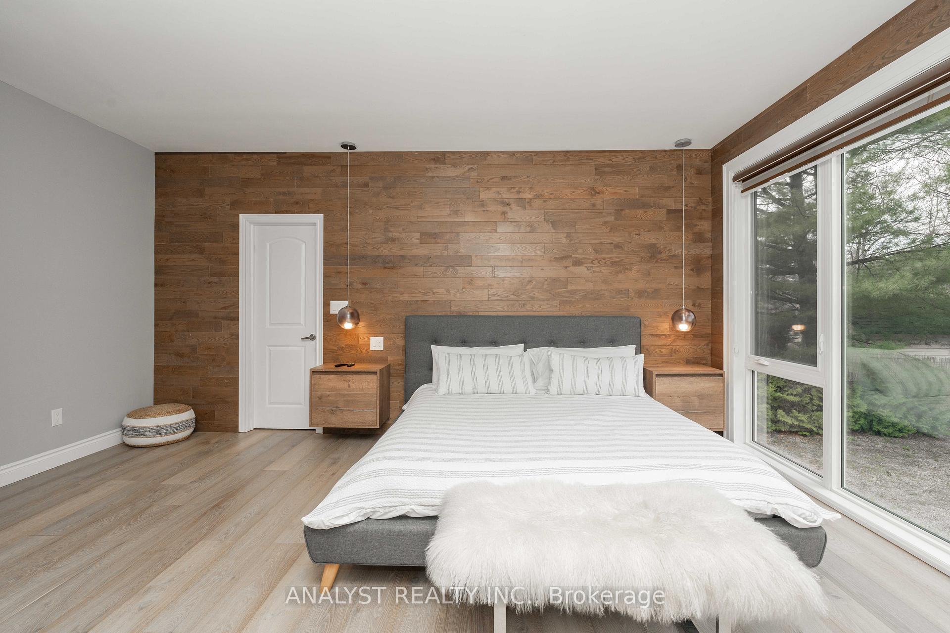 Photo 16 of 30 Lindale Avenue, Tiny, Rural Tiny — HOMEH