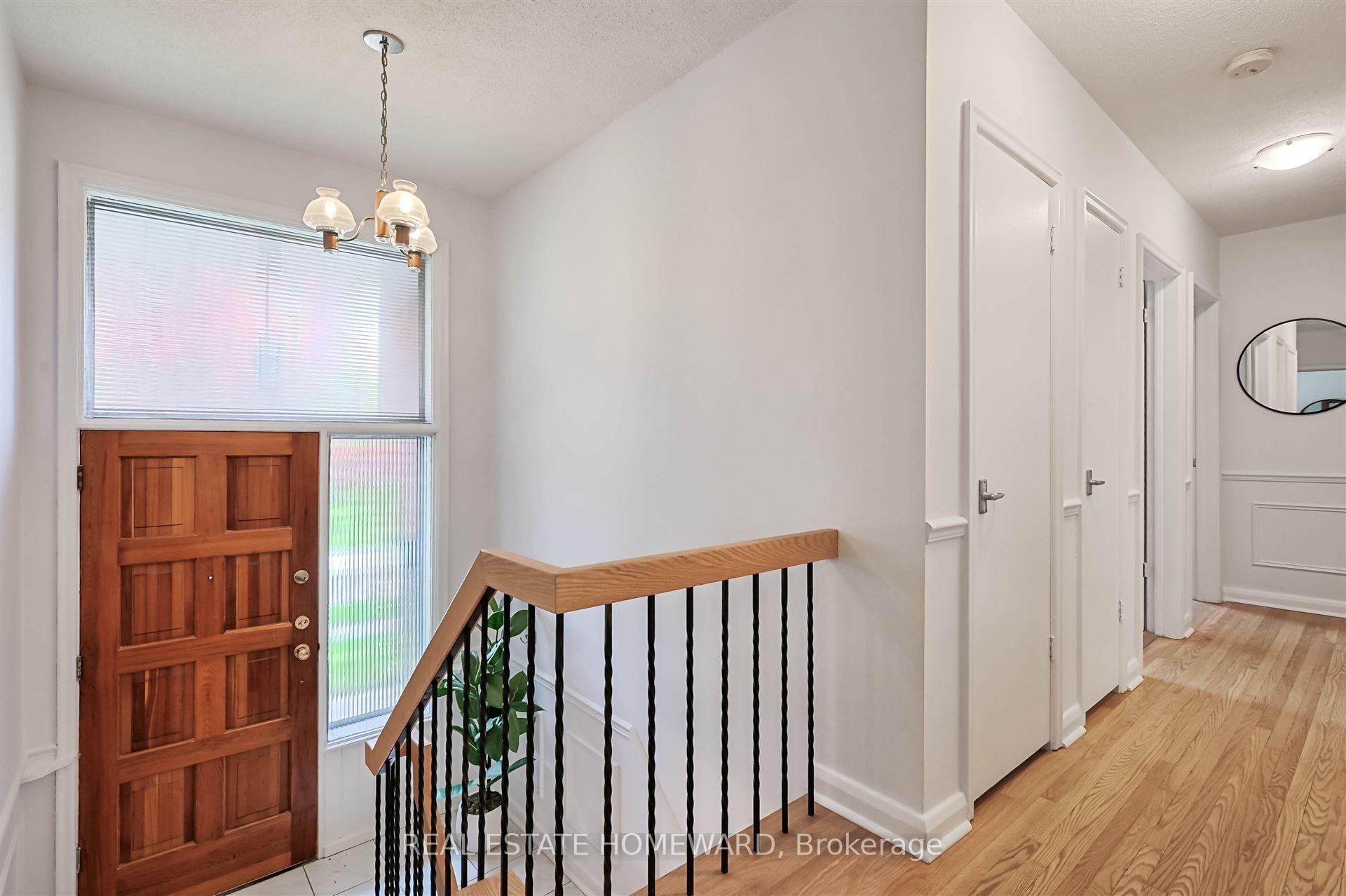 Photo 4 of 8 Burnview Crescent, Scarborough, Woburn — HOMEH