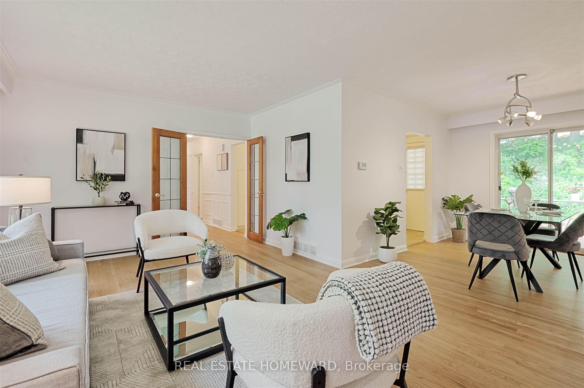 Photo 8 of 8 Burnview Crescent, Scarborough, Woburn — HOMEH