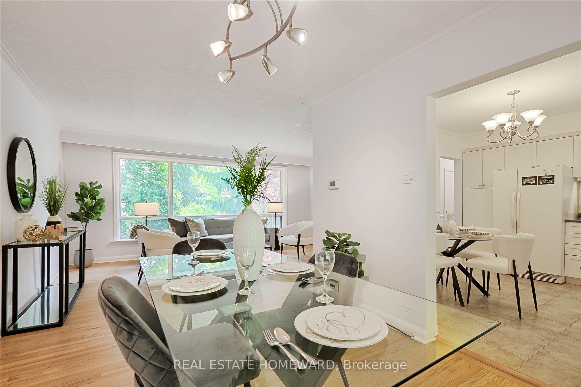 Photo 11 of 8 Burnview Crescent, Scarborough, Woburn — HOMEH