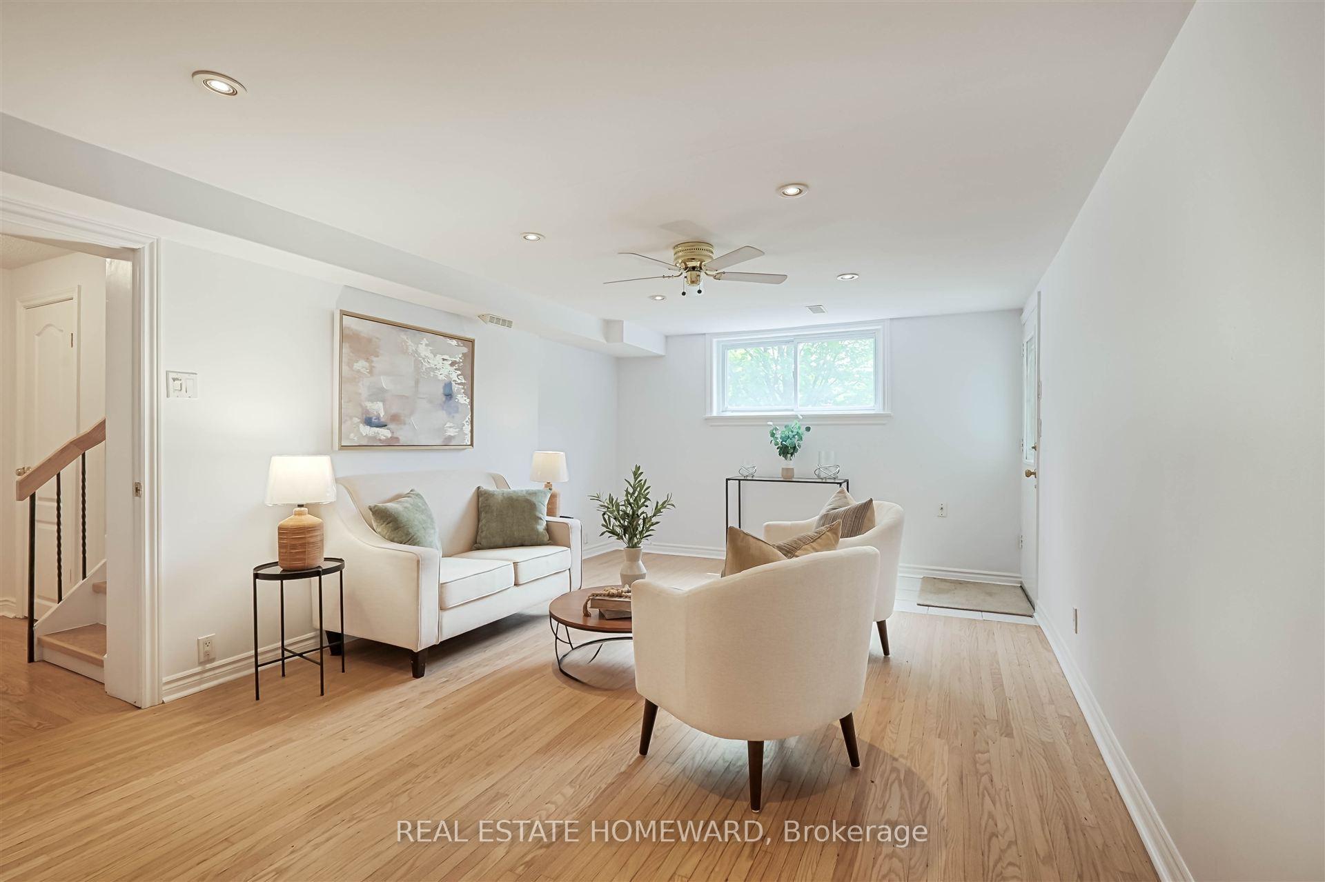 Photo 21 of 8 Burnview Crescent, Scarborough, Woburn — HOMEH