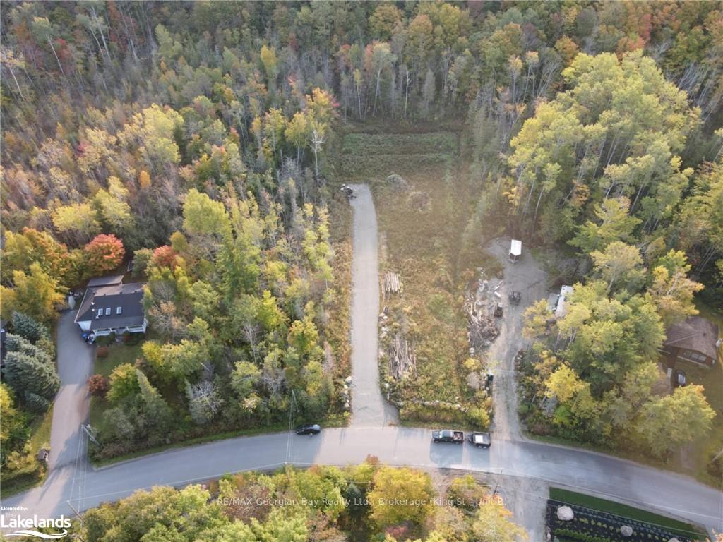 Photo 4 of 465 Silver Birch Drive, Tiny, Rural Tiny — HOMEH