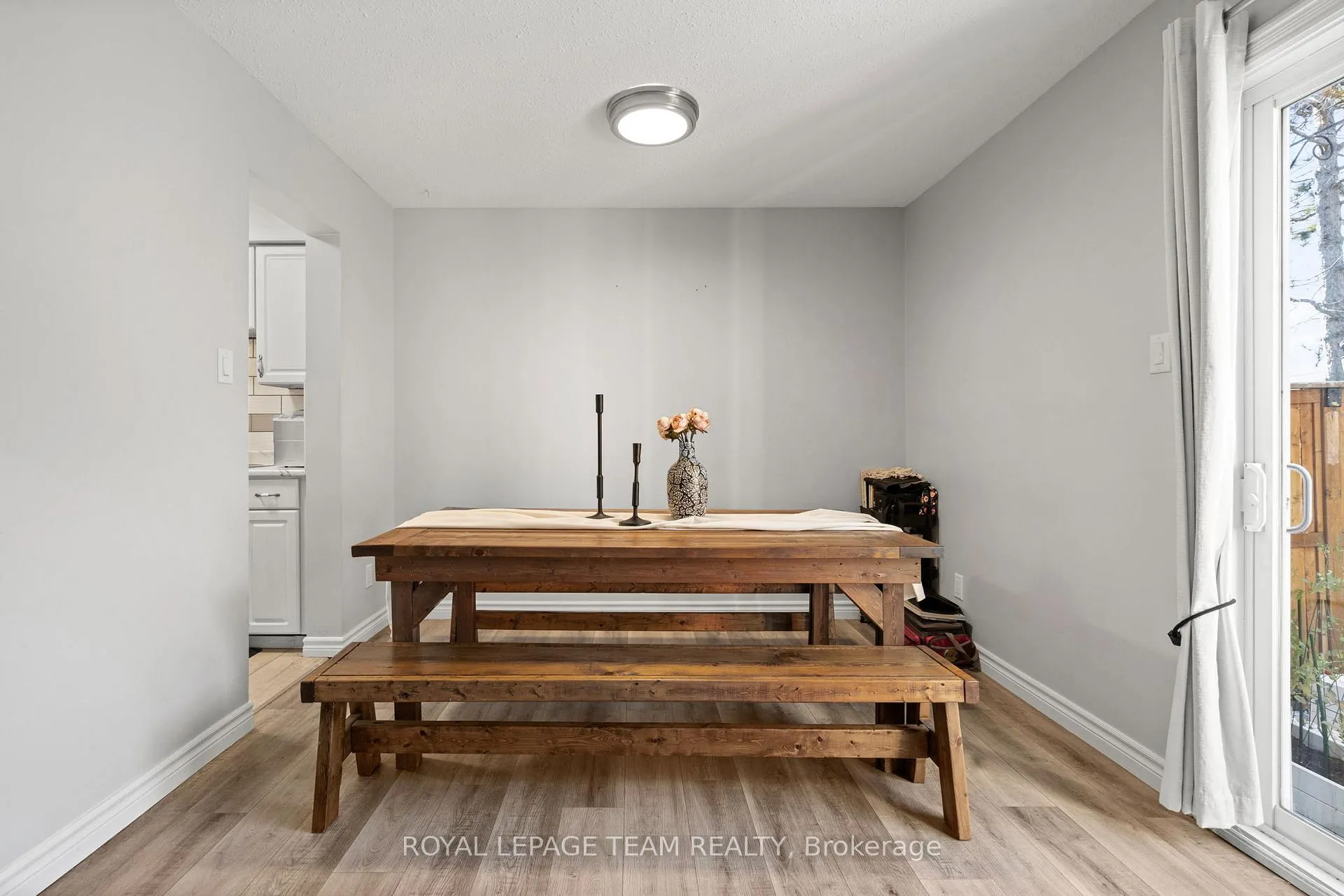Photo 9 of 1578 Cheevers Crescent, Ottawa, Fallingbrook/Pineridge — HOMEH