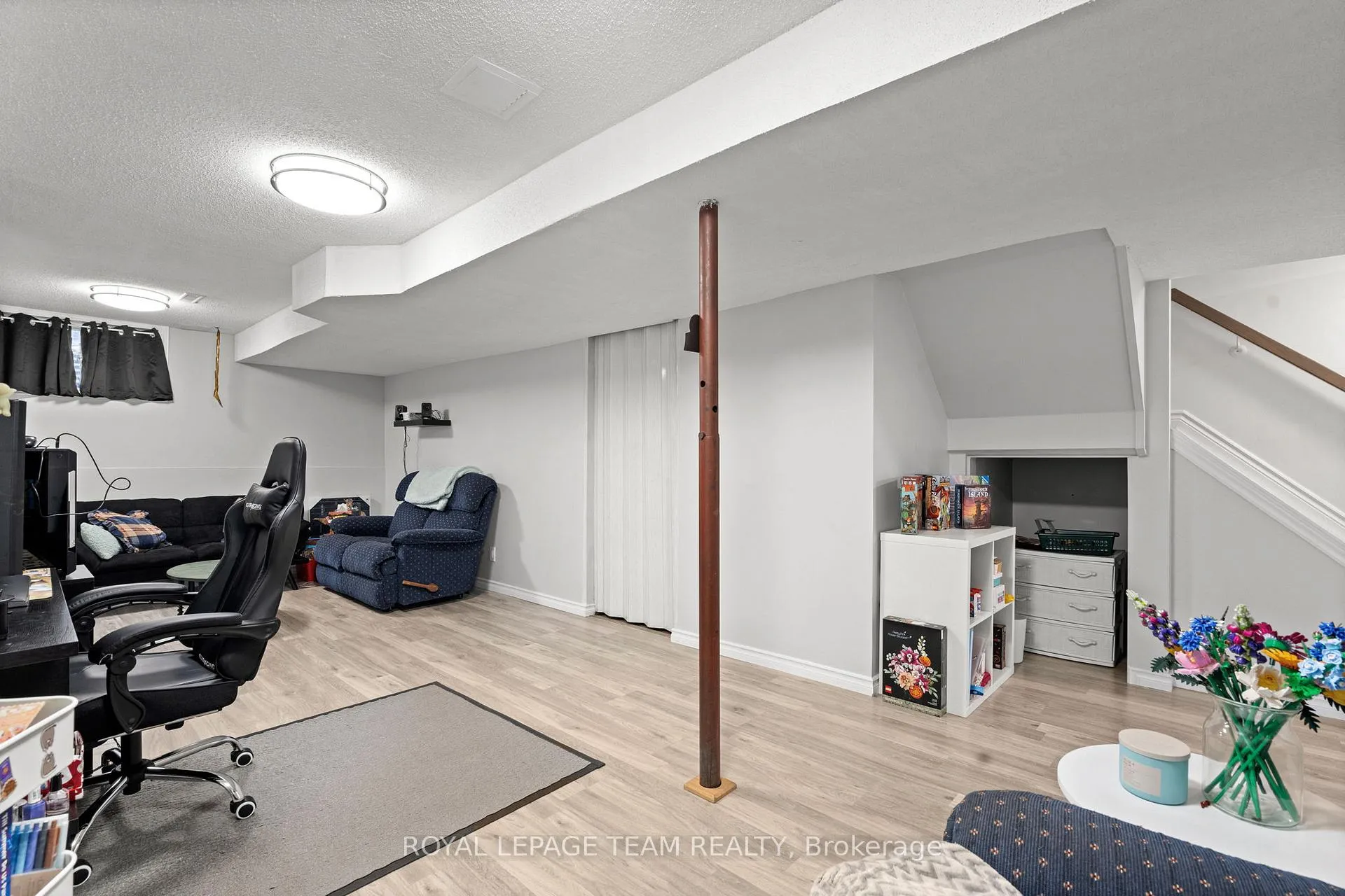 Photo 32 of 1578 Cheevers Crescent, Ottawa, Fallingbrook/Pineridge — HOMEH